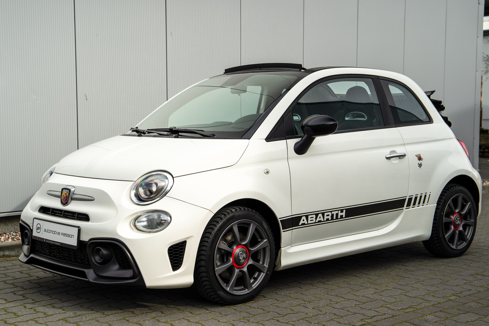 Abarth 595C MY19 1.4 T-JET 1.Hand Service neu WKR