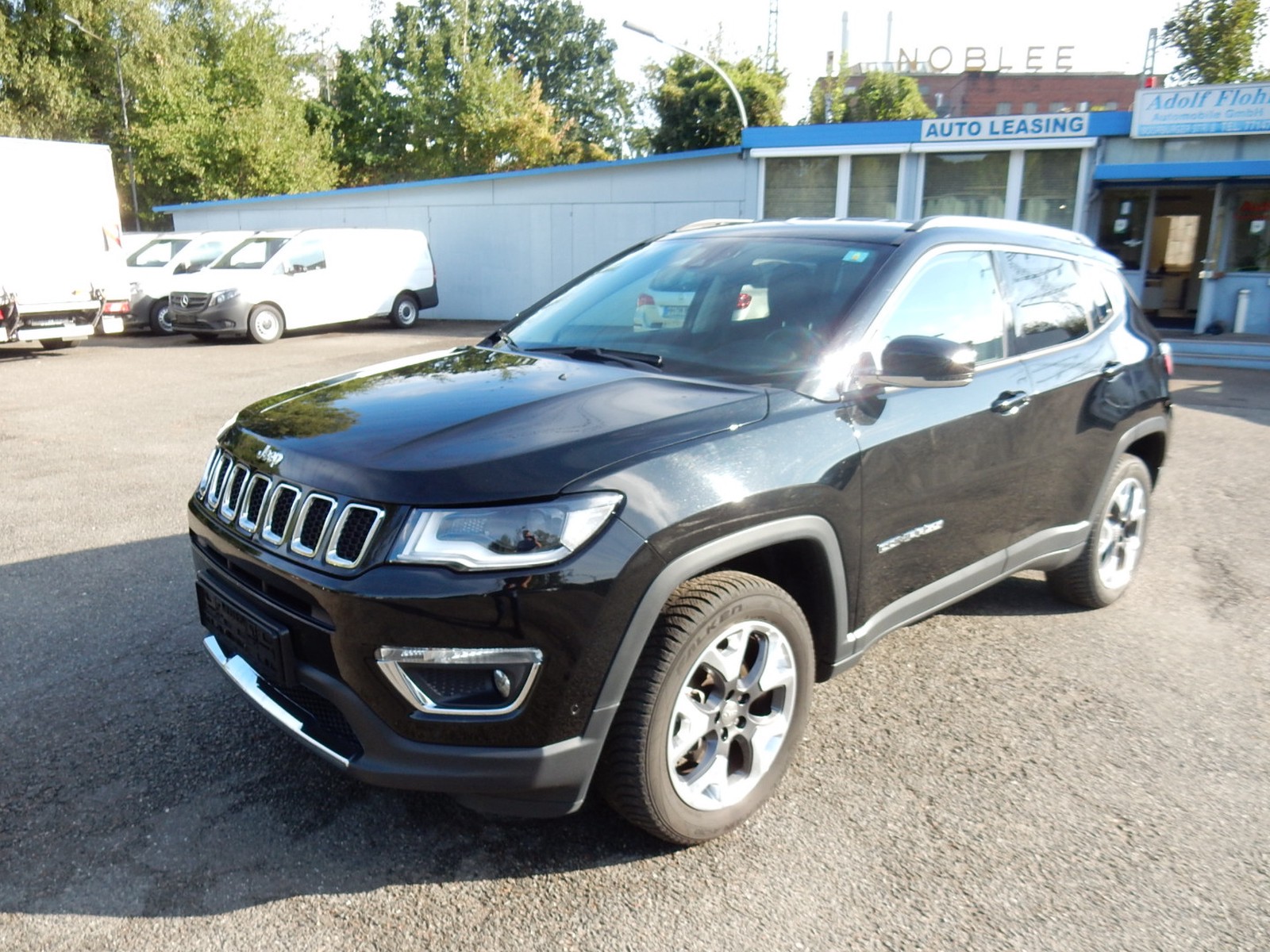 Jeep Compass Limited 1.4 Autom. 4WD Kamera. Navi. Klimaaut. Alu. SHZ. Leder.