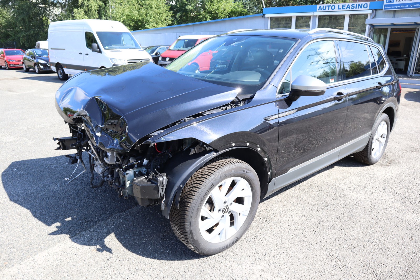 Volkswagen Tiguan Allspace 2.0 TDI DSG.Life Autom. Kamera. Navi. AHK. Alu. Klimaaut. SHZ. PDC.