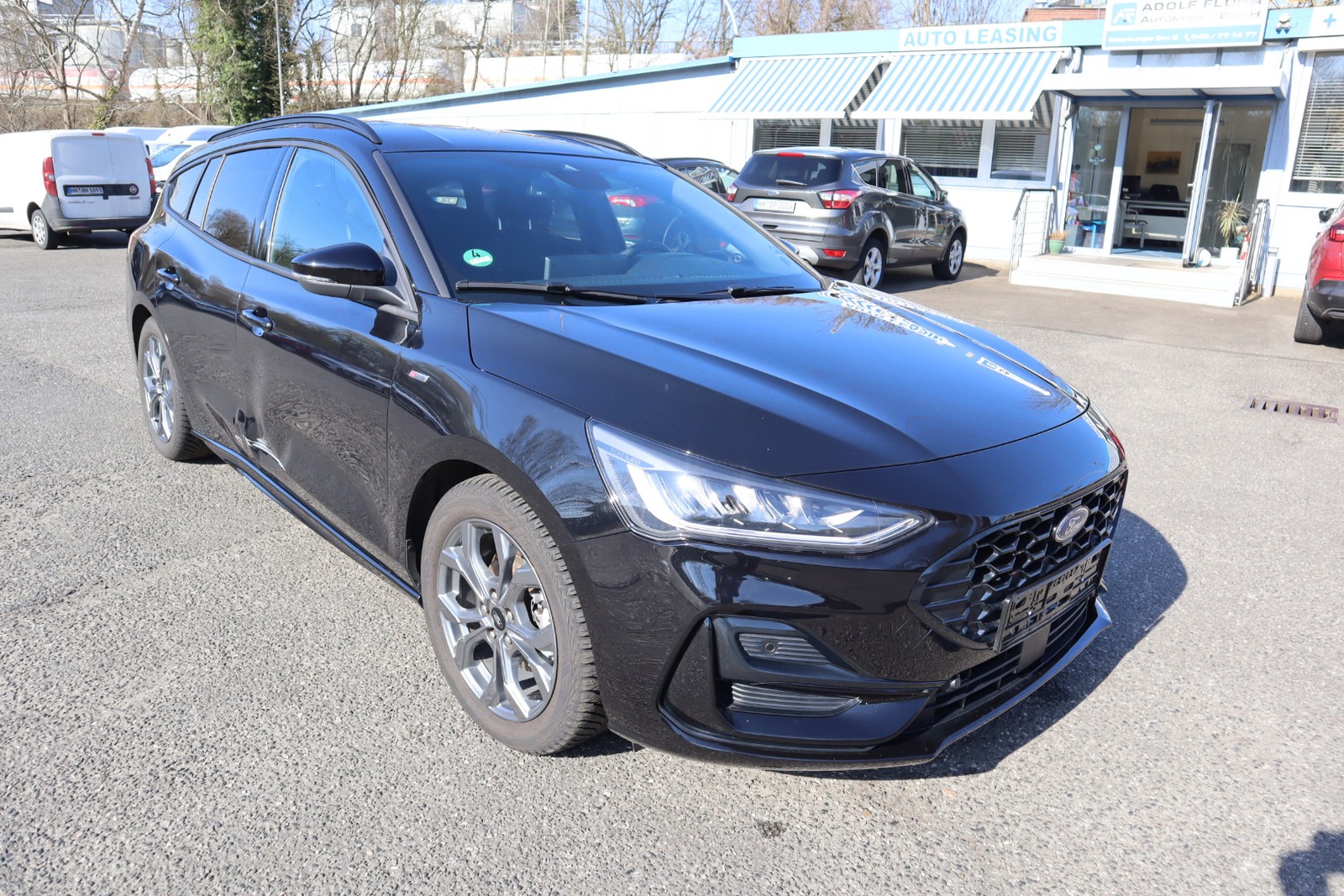Ford Focus Turnier 1.0 i ST-Line Kamera. Navi. Klimaaut. Alu. SHZ. PDC. Tempomat.