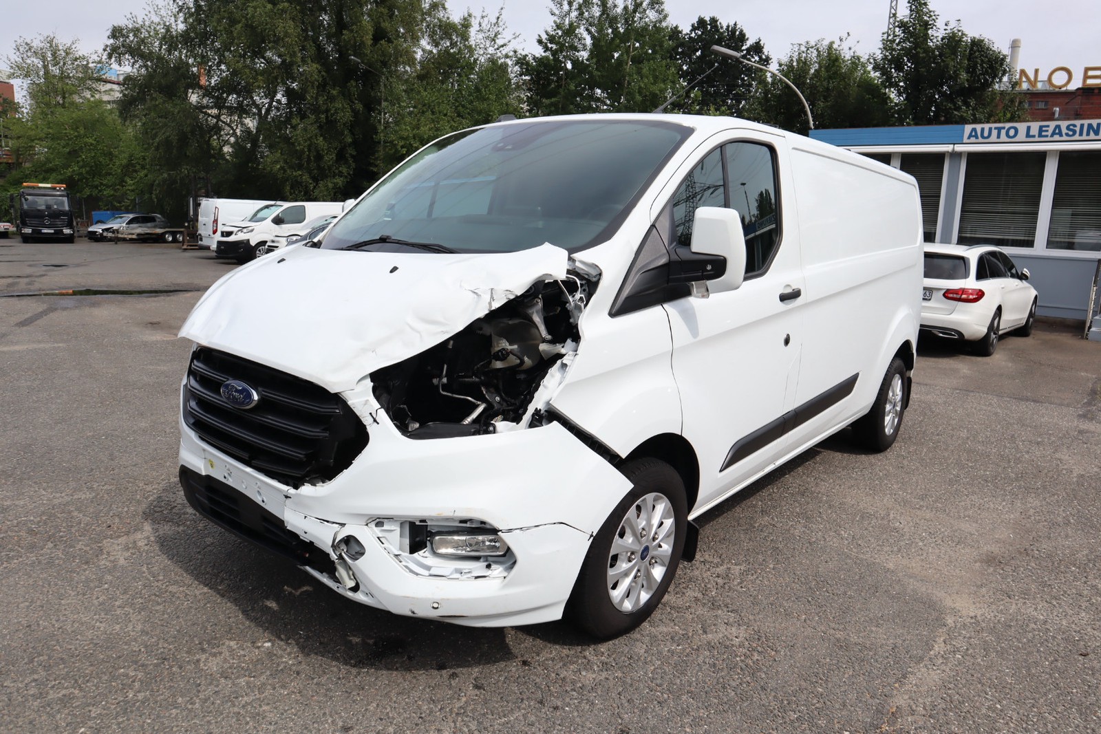 Ford Transit Custom 2.0 D Kasten 340 L2 Trend Kamera. Navi. Klima. Alu. Tempomat.