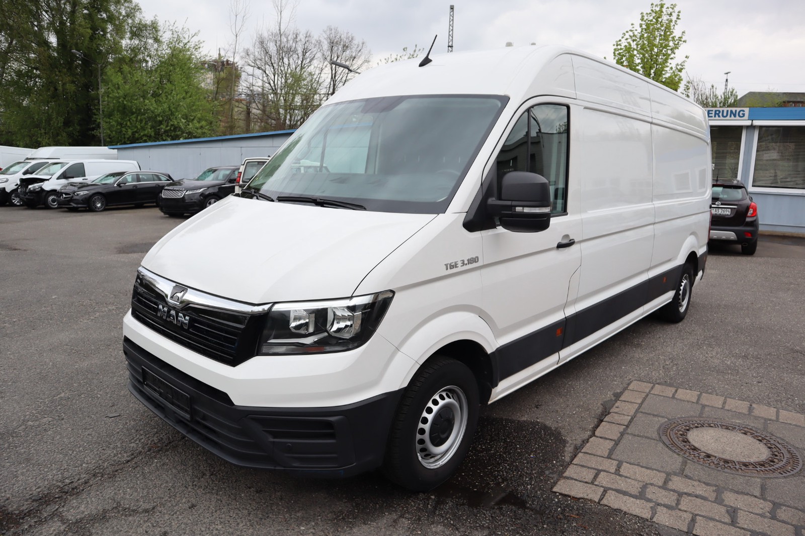 MAN TGE 2.0 TDI DSG Kasten 3.180 lang Hochdach FWD Autom. Klima. PDC.