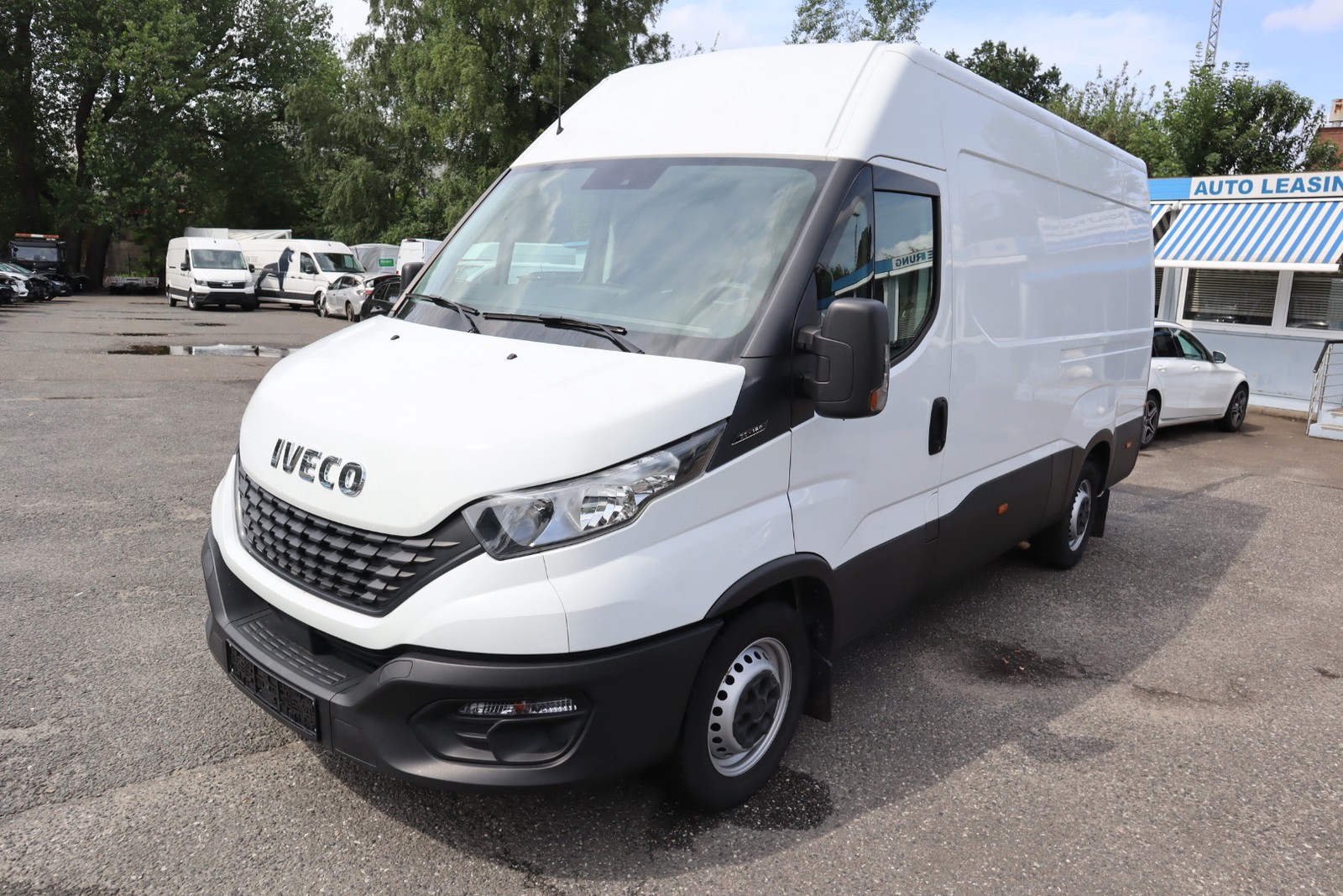Iveco Daily Kasten HKa 35 S 160 V Radstand 3520 L Klimaaut. PDC.