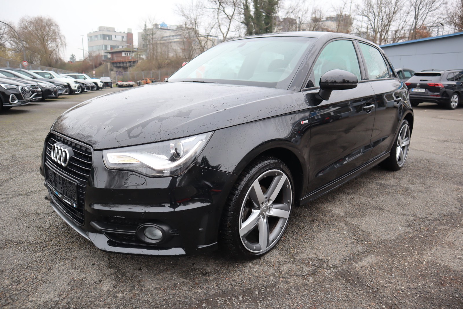 Audi A1 1.2 TFSI S line Sportpaket Klimaautom. Navi. SHZ. Alu.