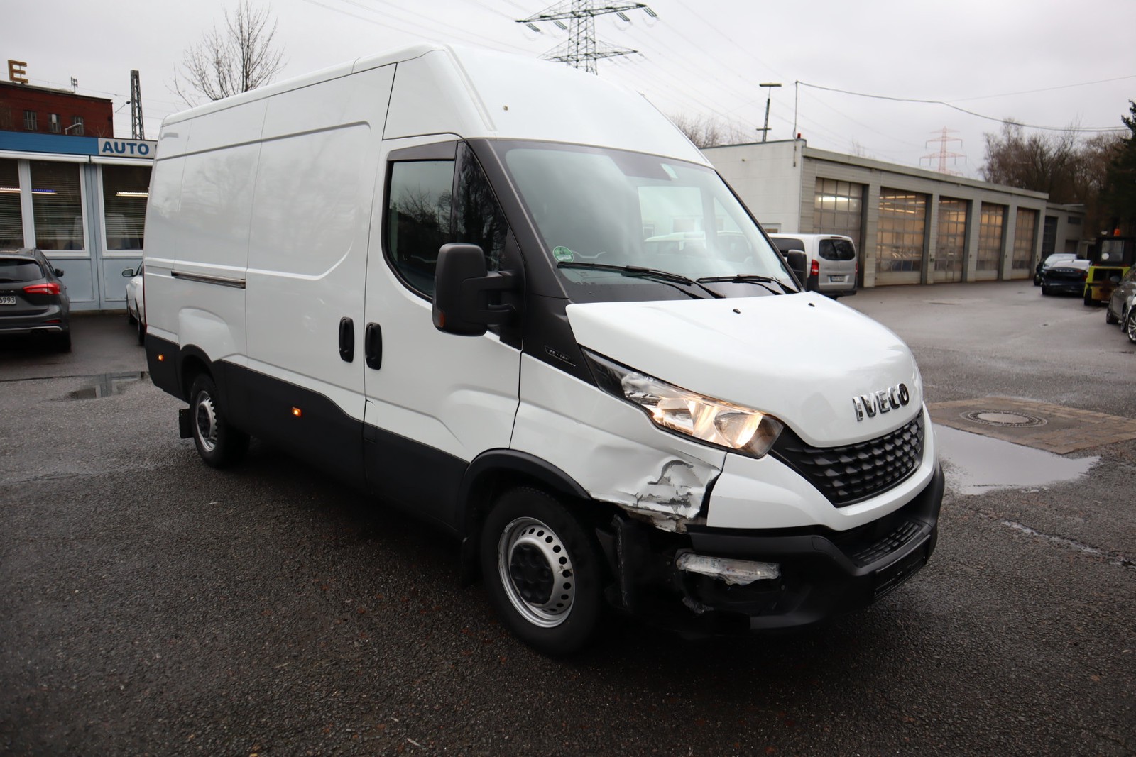 Iveco Daily Kasten HKa 35 S 160 V Radstand 3520 L Klimaaut. PDC.