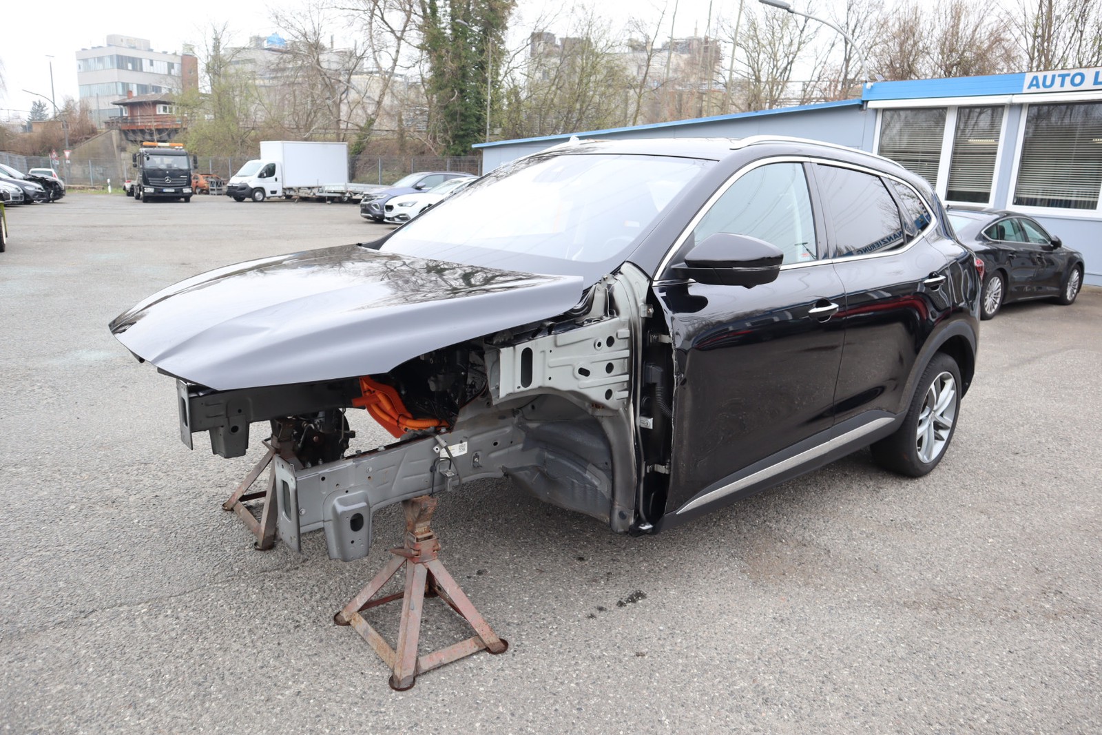 MG EHS 1.5 i Hybrid Autom. Navi. Klimaaut. Leder. Glas-SD..SHZ. PDC.