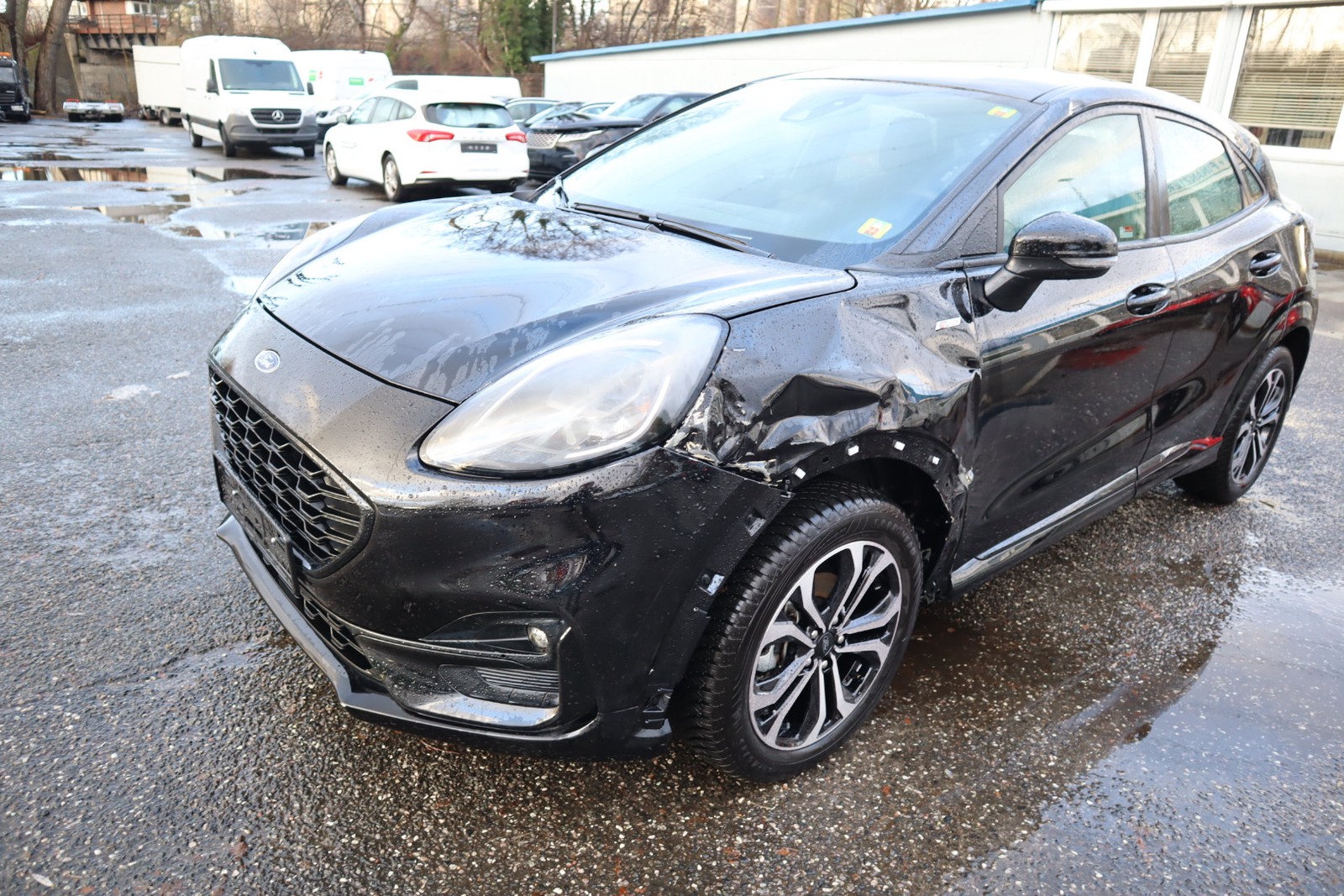 Ford Puma 1.0i ST-Line Navi. Klimaaut. Alu. SHZ. PDC.