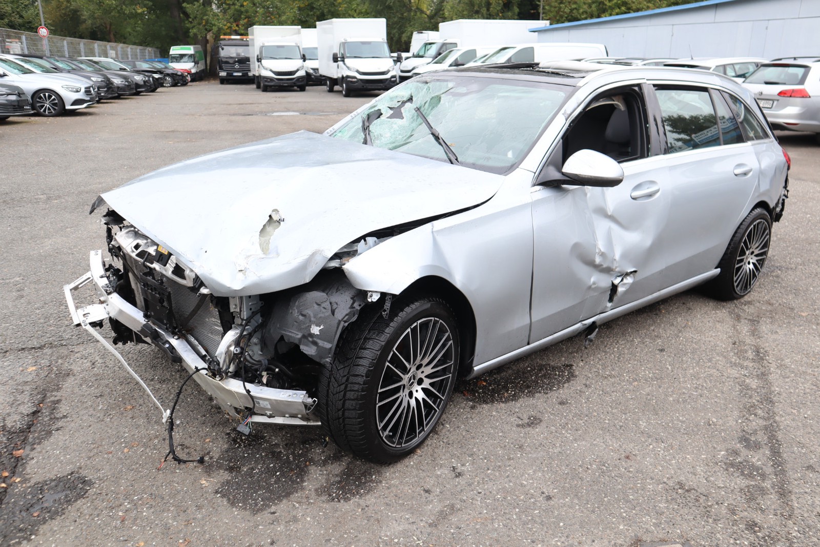 Mercedes-Benz C 220 d T Autom. Kamera. Navi. Pano. SHZ. PDC.