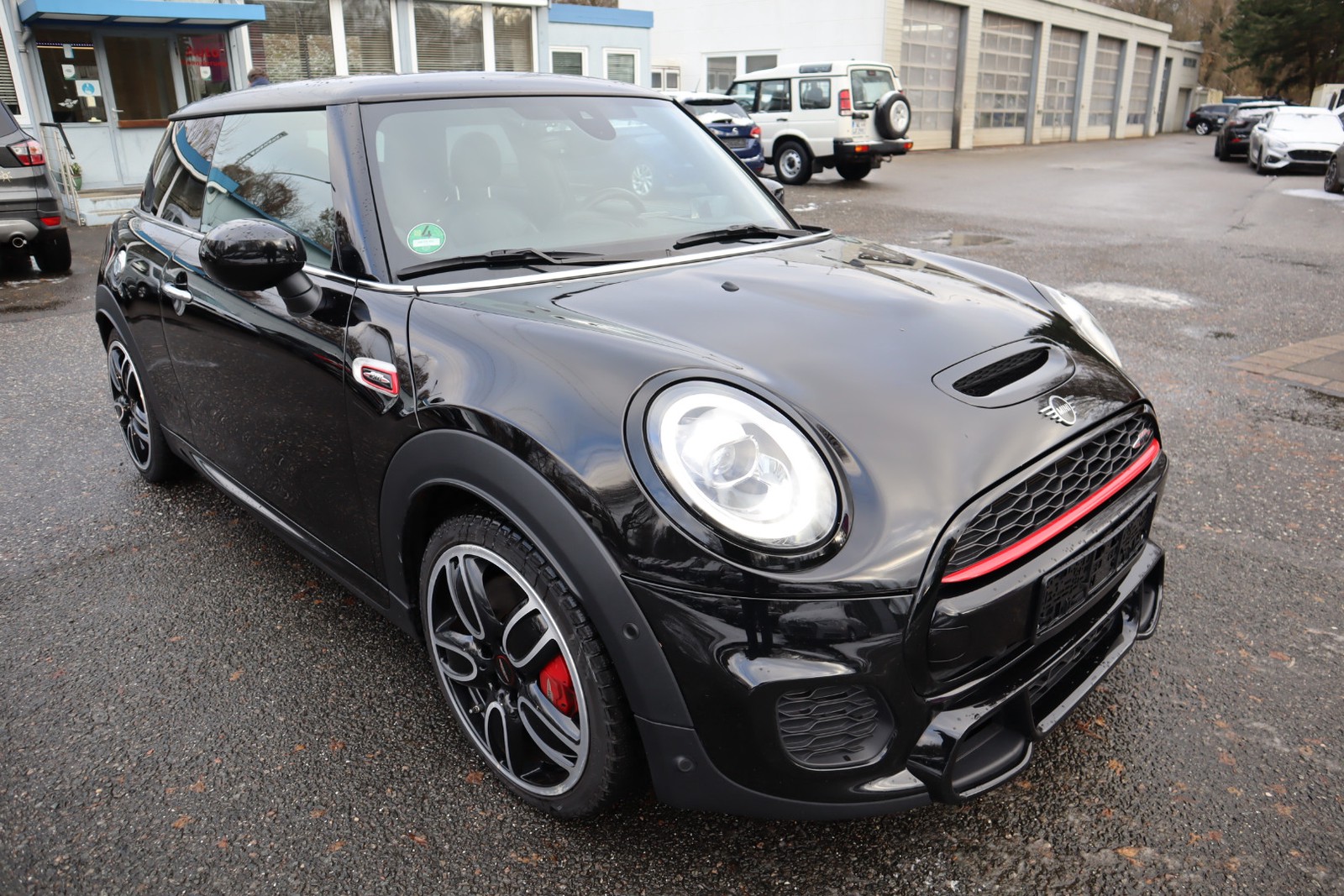MINI Mini 3-trg. John Cooper Works Autom. Kamera. Navi. Pano. Leder. SHZ. PDC. LED.
