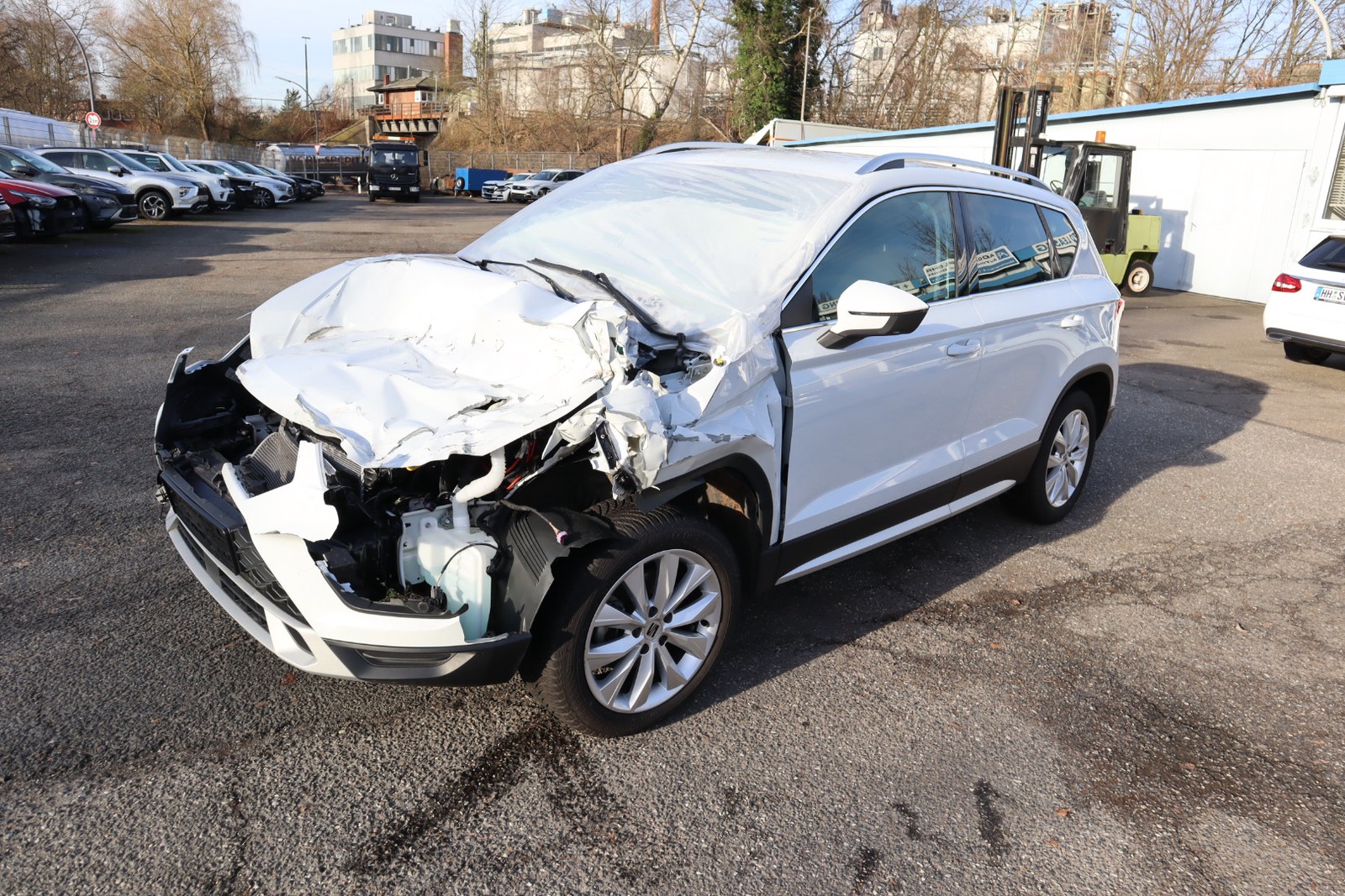 Seat Ateca 1.5 TSI DSG Xperience Kamera. AHK. Navi. Klimaaut. Ali. SHZ. PDC.