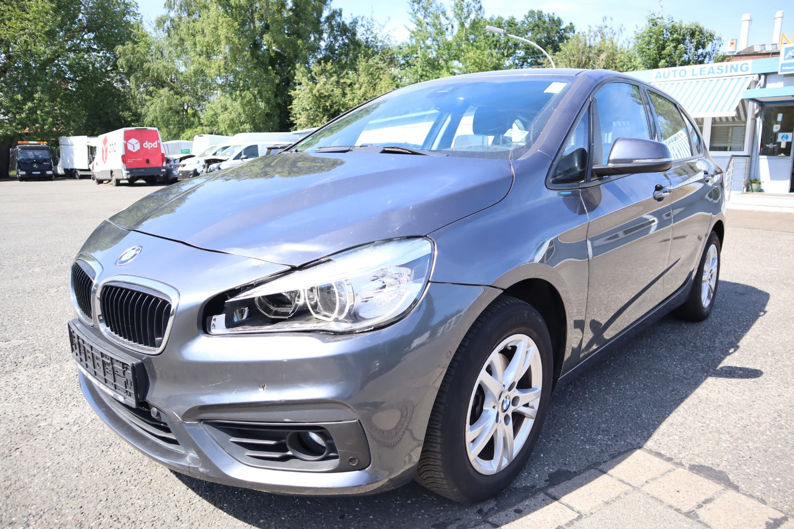 BMW 218 d Activ Tourer Autom. Navi. Klimaaut. Head Up. SHZ. PDC. Alu.