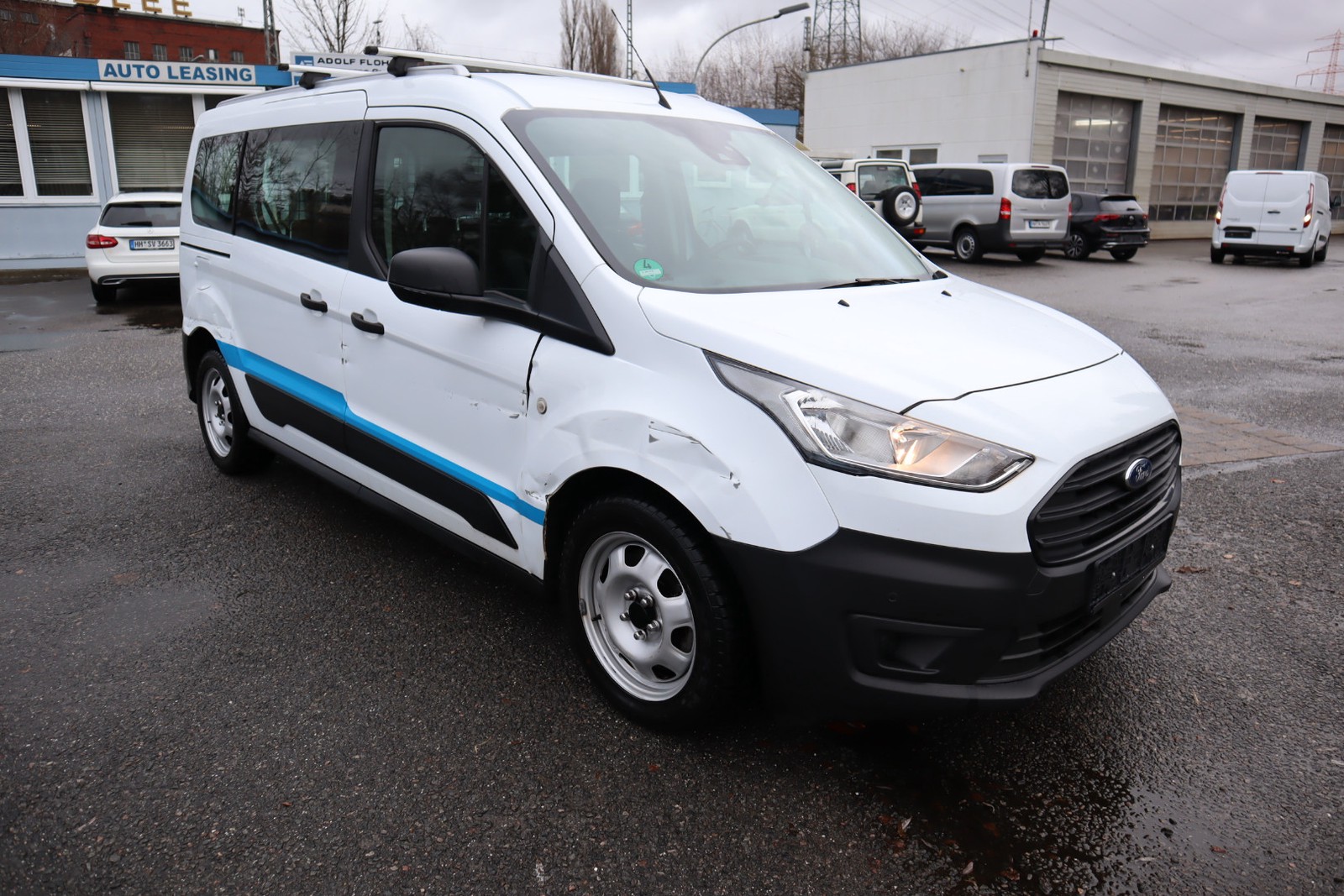 Ford Transit Connect Kombi lang 1.5 D AHK. SHZ. PDC.