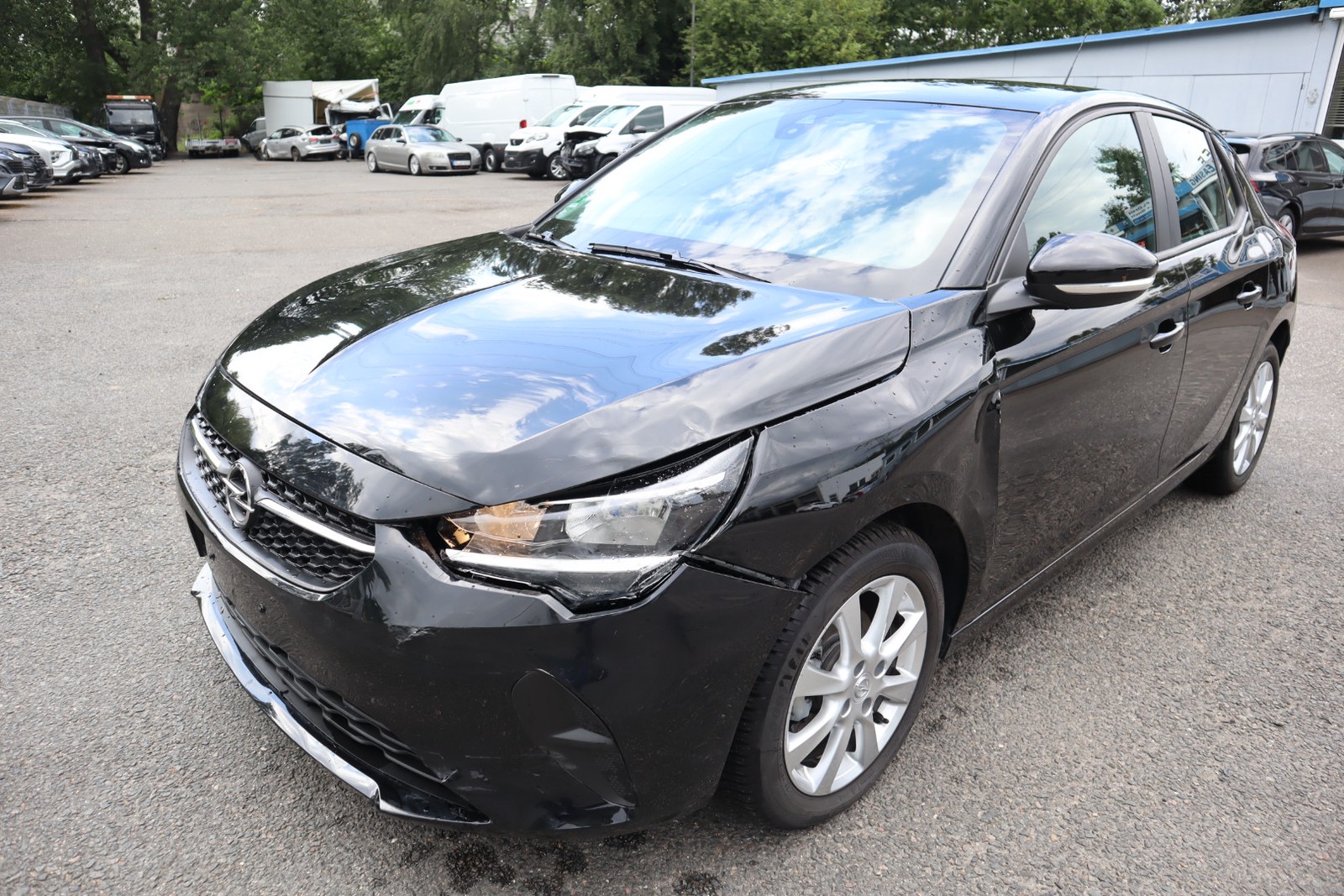 Opel Corsa F 1.2i Kamera. Navi. Klima. SHZ. PDC. Alu.