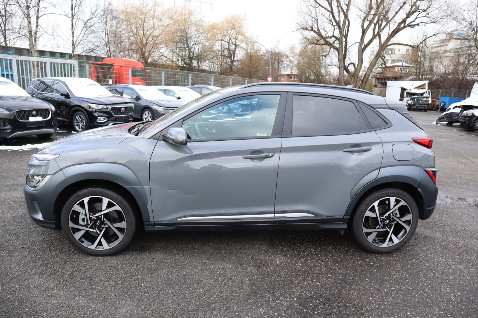 Hyundai KONA 1.6 i Autom. Prime . Kamera. Navi. Klimaaut. Alu. SHZ. PDC.