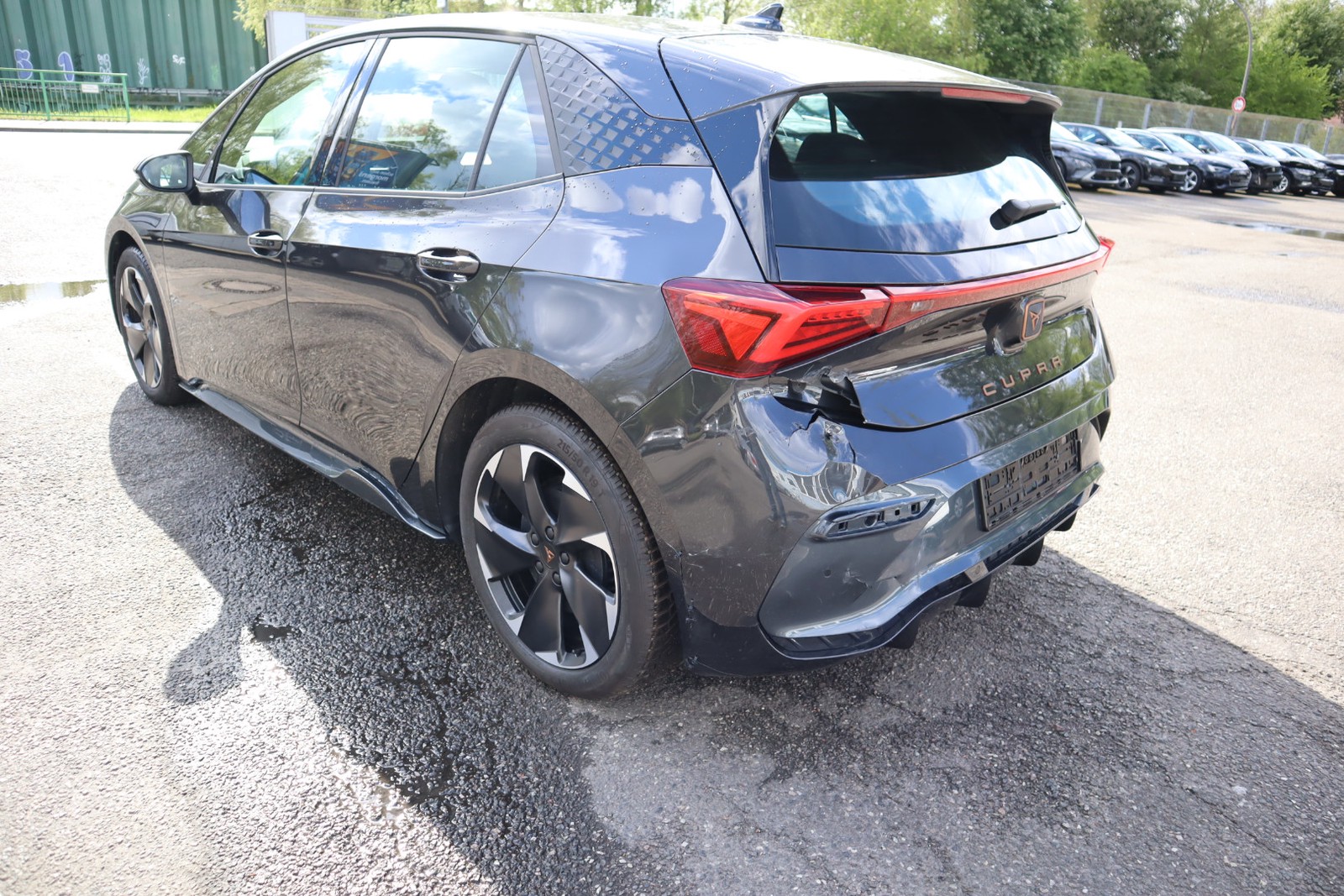 CUPRA Born 170kW 80 KWH Kamera. Navi. Klimaaut. Alu. SHZ. PDC.