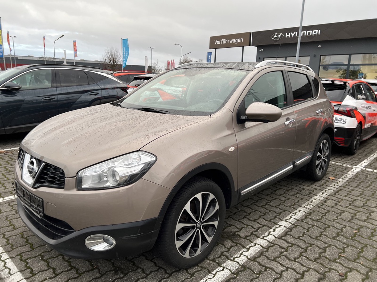Nissan Qashqai I-Way Panodach Allwetter AHK Garantie TÜV NEU