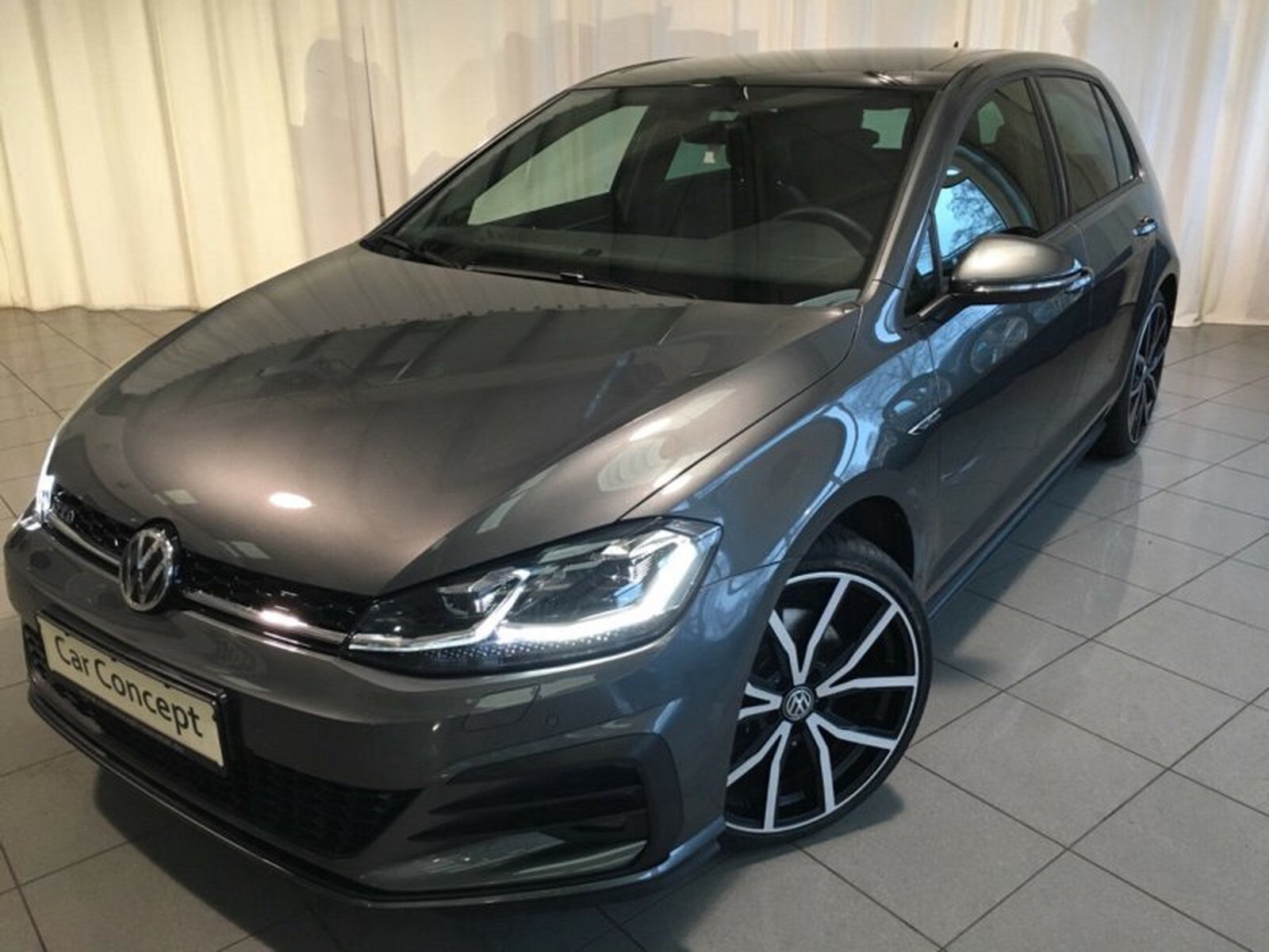 Volkswagen Golf GTD DSG ACTIVE INFO 19" LEDER PANO FACELIFT