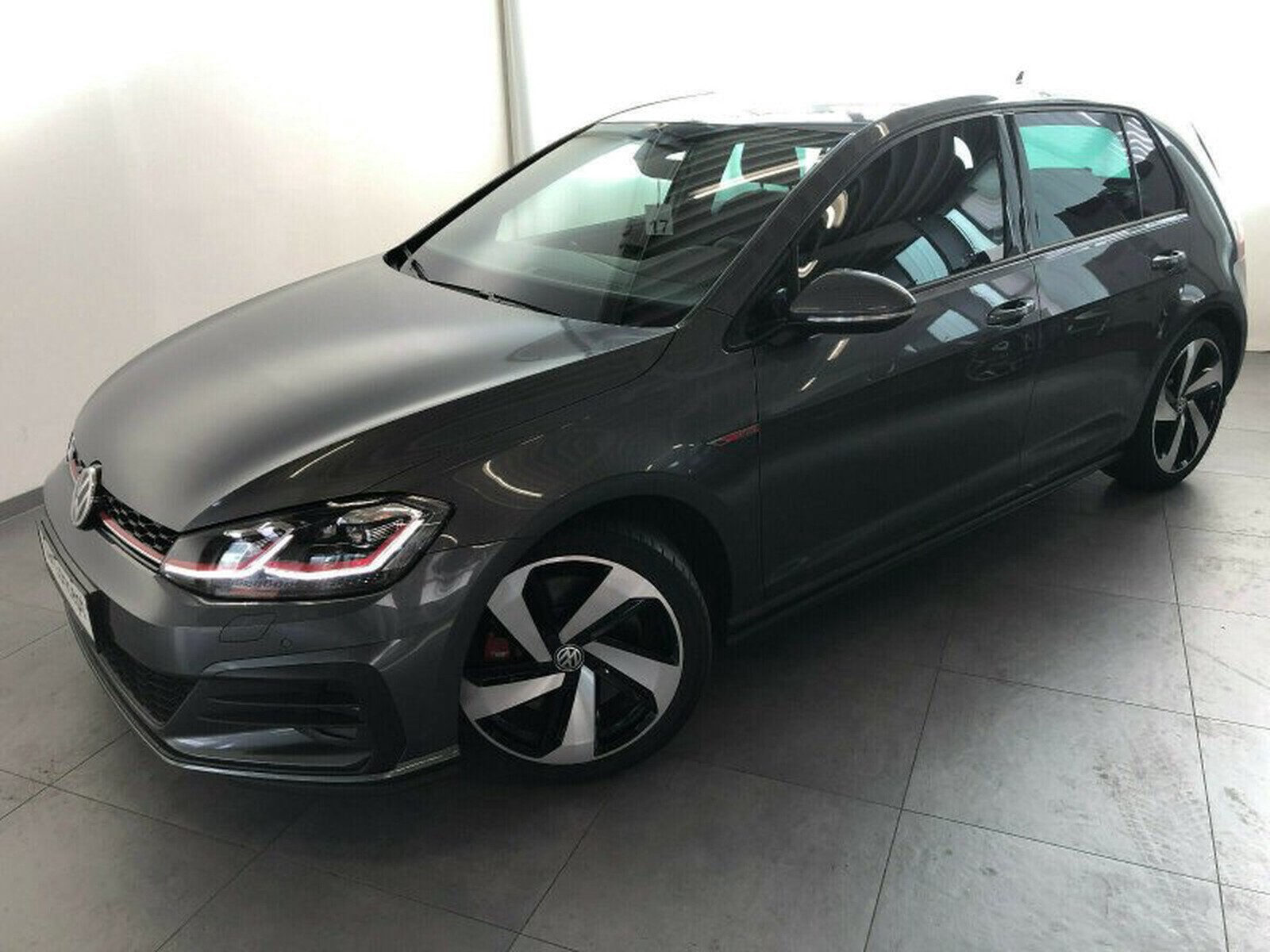 Volkswagen Golf 2.0 TSI DSG GTI Performance 18" LEDER KAMER