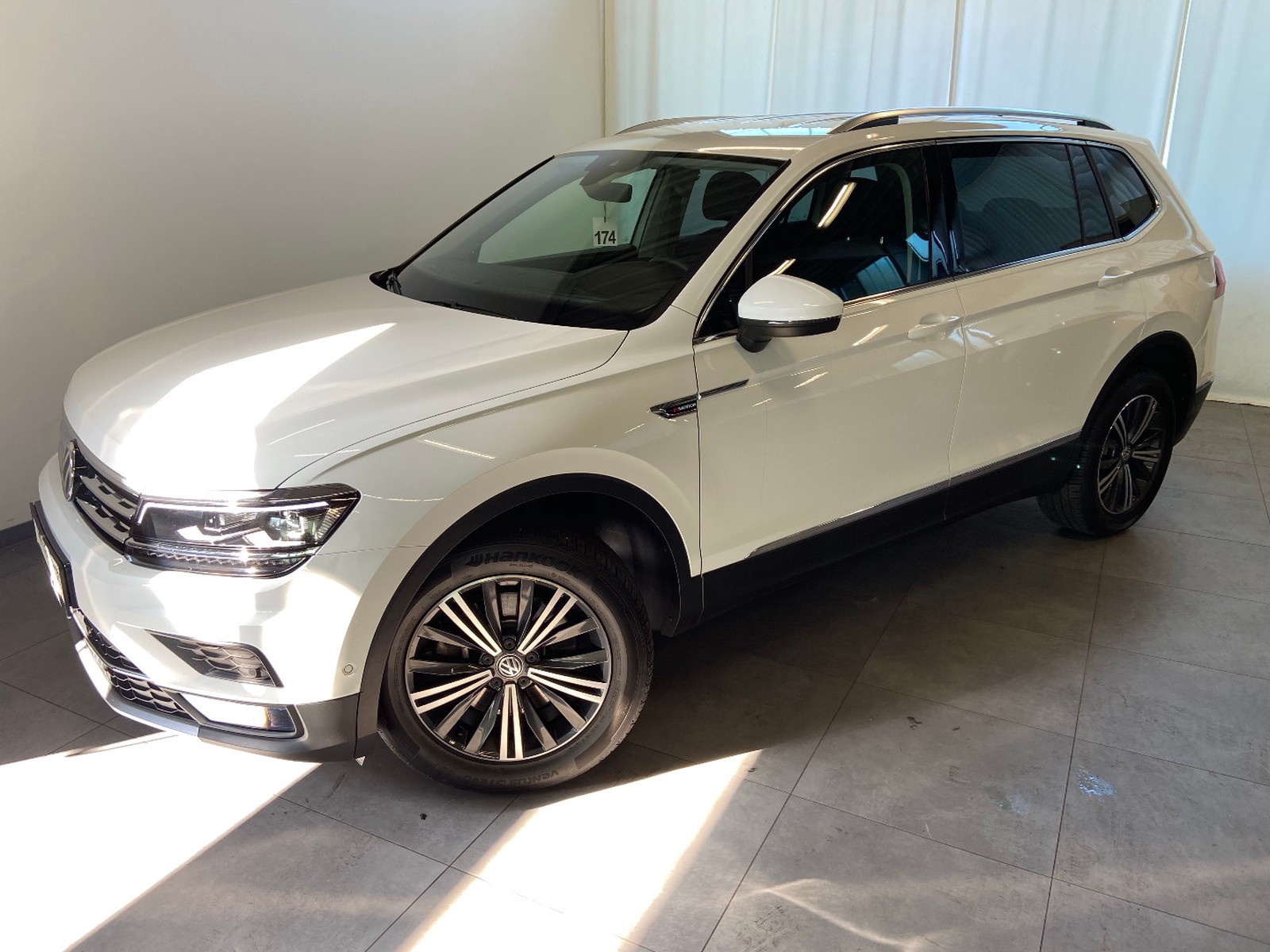 Volkswagen Tiguan Allspace Highline 4Motion AHK STANDHEIZUNG