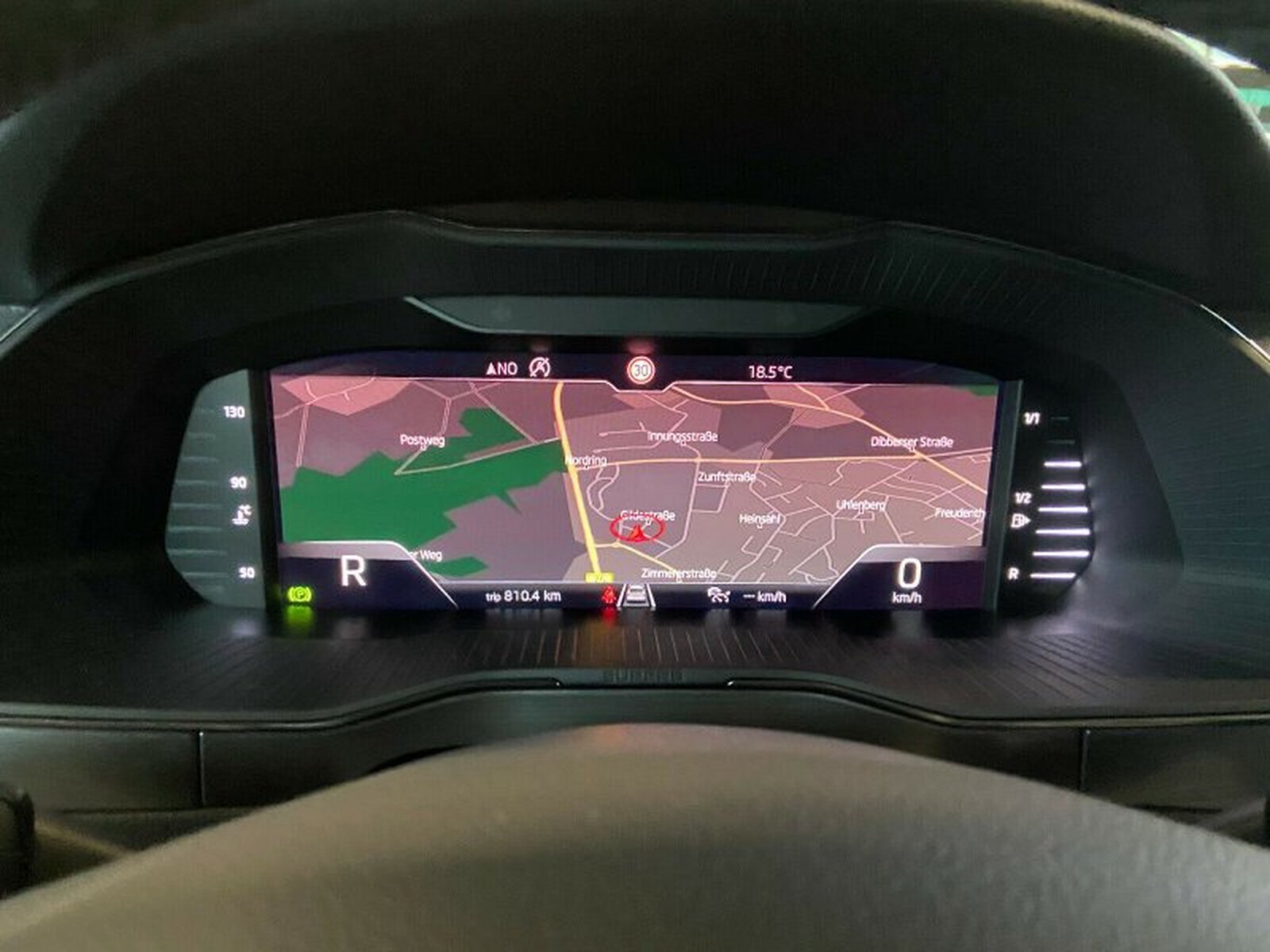 Skoda Superb Combi 2.0 TDI DSG STYLE MATRIX LEDER