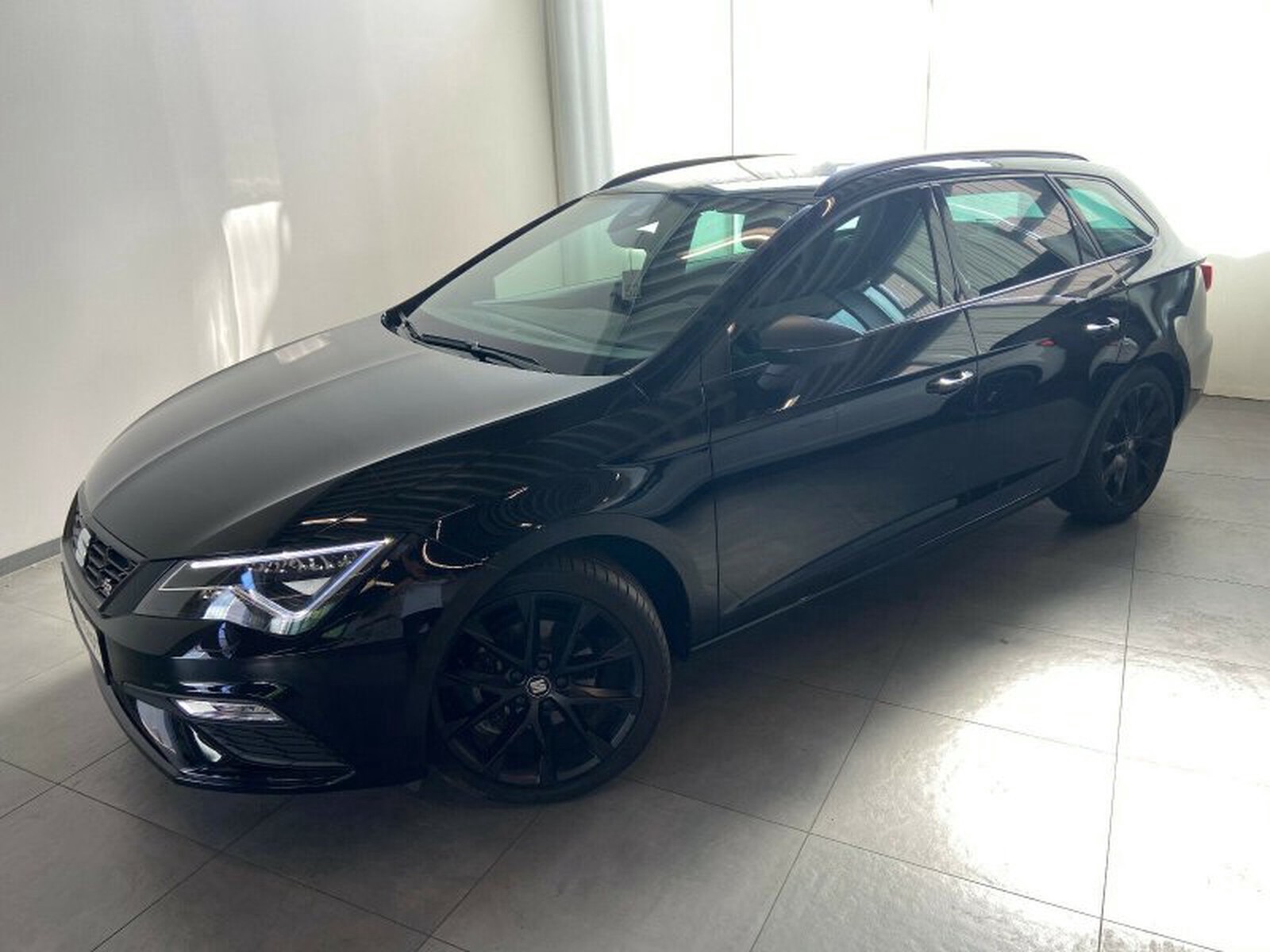 Seat Leon ST 1.5 TSI FR BLACK EDITION LED 18" LEDER