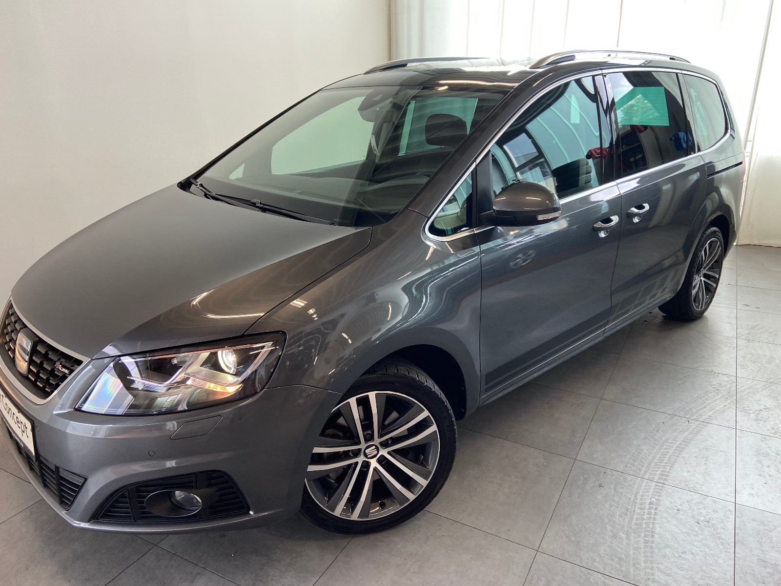 Seat Alhambra 1.4 TSI DSG FR-Line PANO LEDER AHK