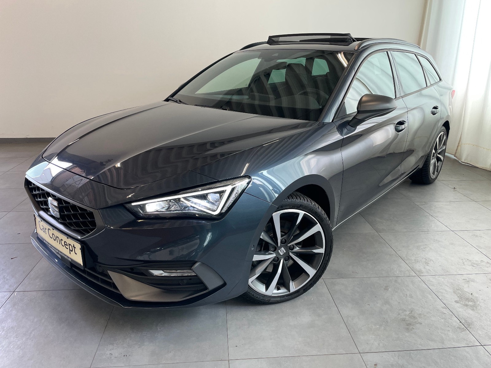 Seat Leon ST 1.5 eTSI DSG FR PANO LEDER KAMERA 18" FR