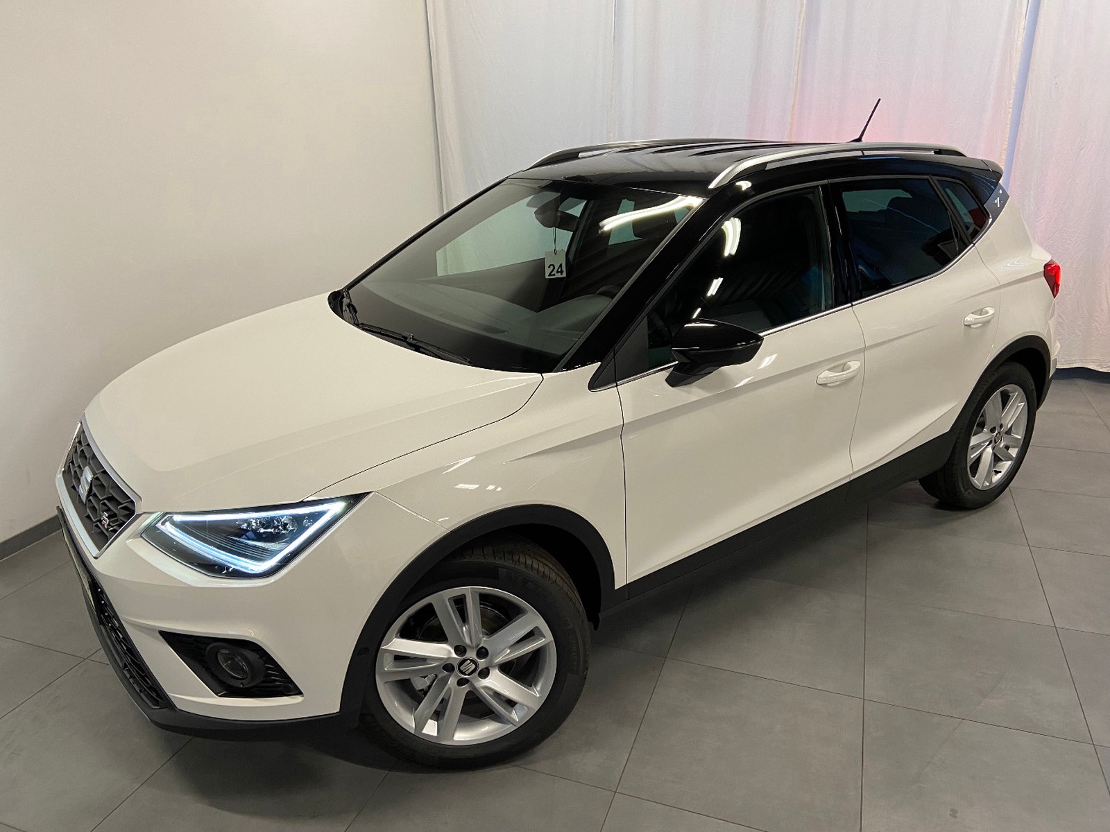 Seat Arona FR 1.0 TSI NAVI LED KAMERA 5J GARANTIE