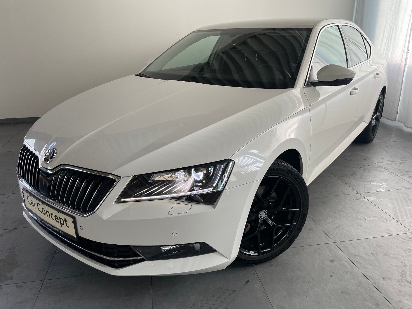 Skoda Superb Premium Edition 2.0 TDI DSG LEDER SKODA GARANTIE