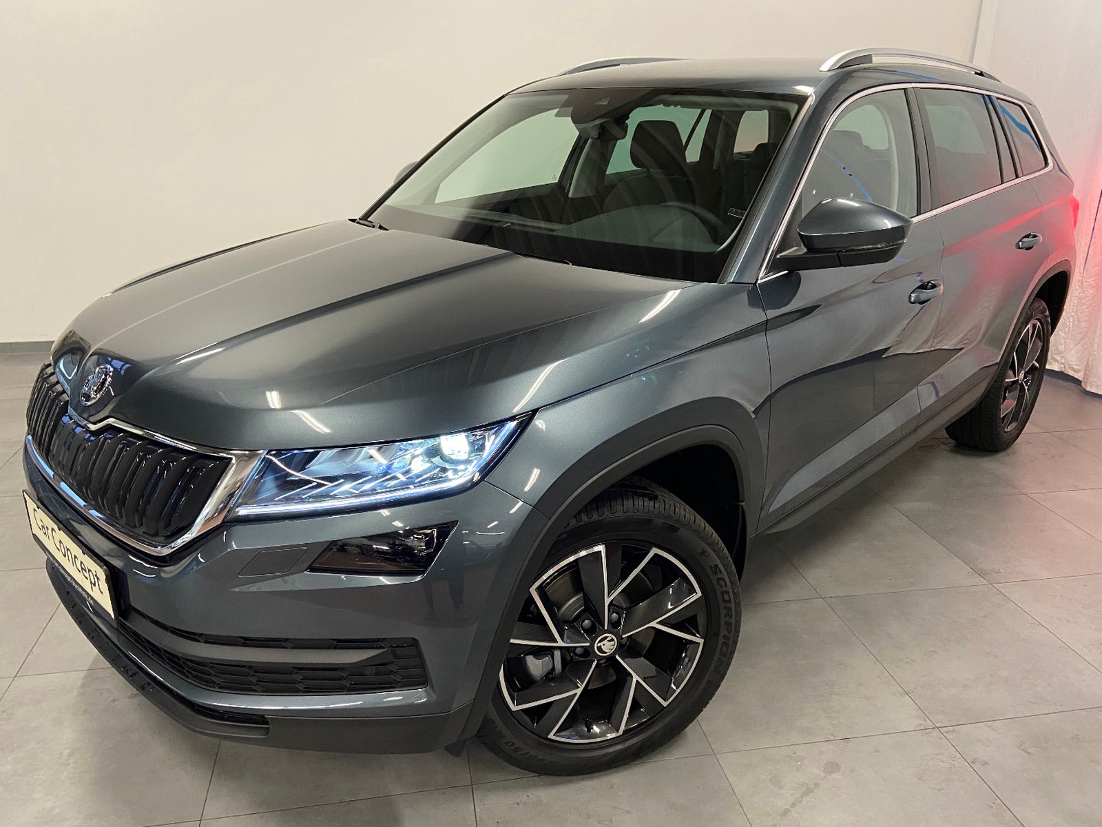 Skoda Kodiaq Style 4x4 2.0 TDI 7 SITZE LEDER AHK StHz SOFORT