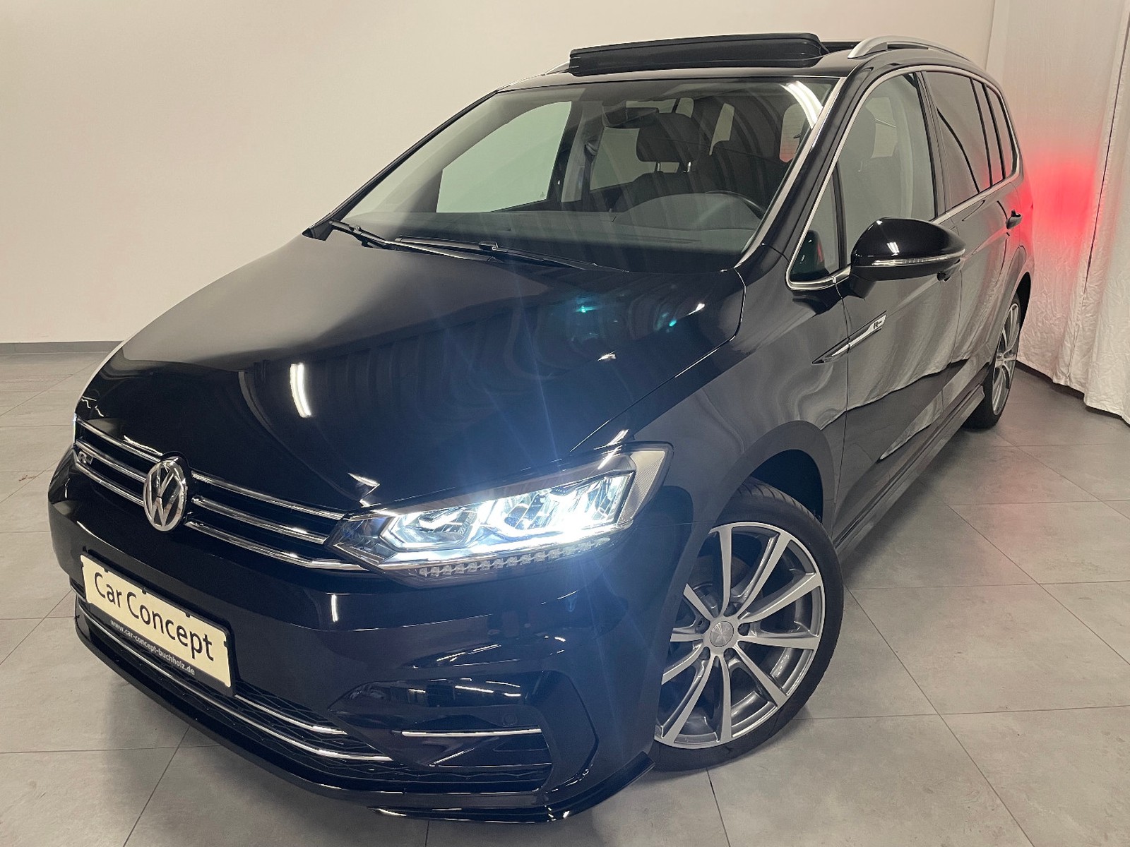 Volkswagen Touran R-LINE Gebraucht Kaufen In Buchholz - Int.Nr.: 179/ ...