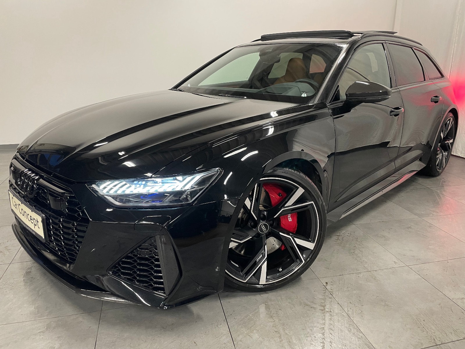 Audi RS6 Avant PANO CARBON 22" LASER B+O ADVANCED