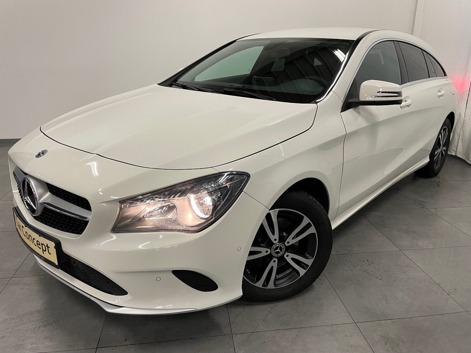 Mercedes-Benz CLA 200 CDI SHOOTING BRAKE AUTOM NAVI