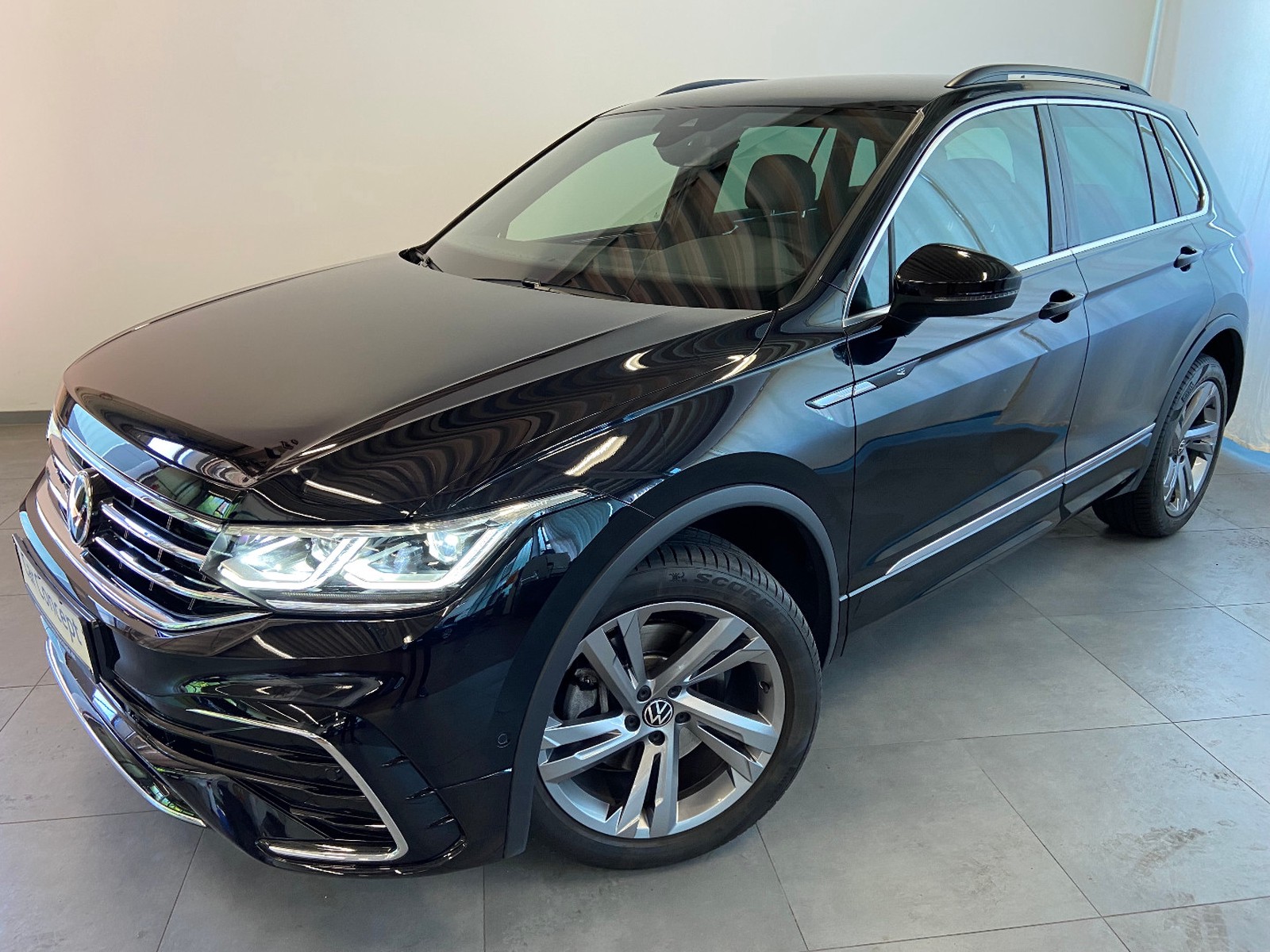 Volkswagen Tiguan R-Line 4M 2.0 TDI AHK StHz