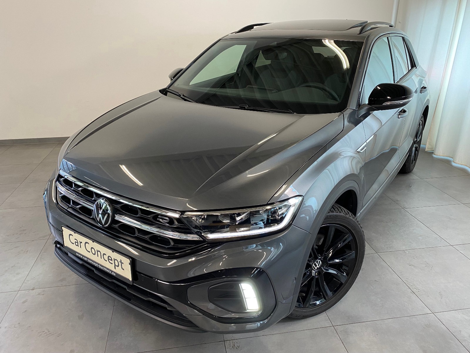 Volkswagen T-Roc R-Line 4M 2.0 TSI PANO BLACK STYLE KESSY