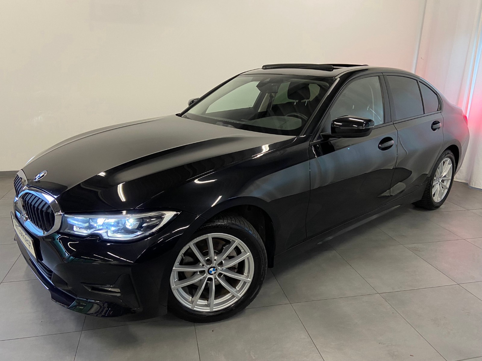 BMW 320 d xDrive Advantage LED KAMERA T-LEDER HIFI