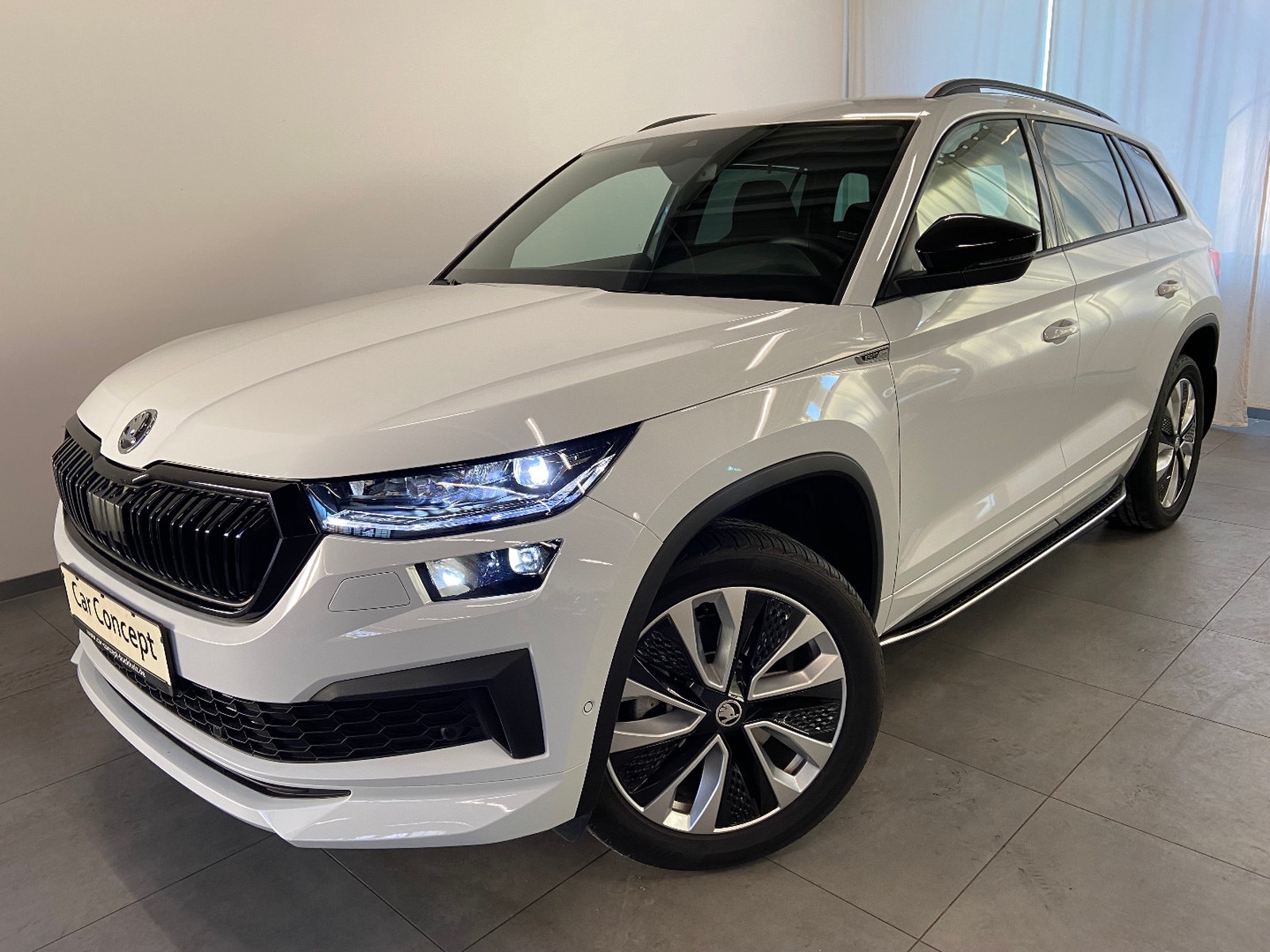 Skoda Kodiaq Sportline 4x4 2.0 TSI AHK StHz 7 SITZE