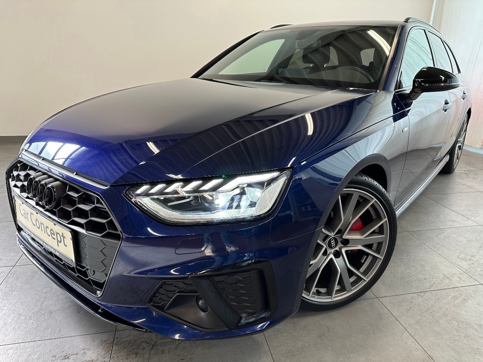 Audi A4 Avant 40 TDI quattro S line COMPETITION 19"