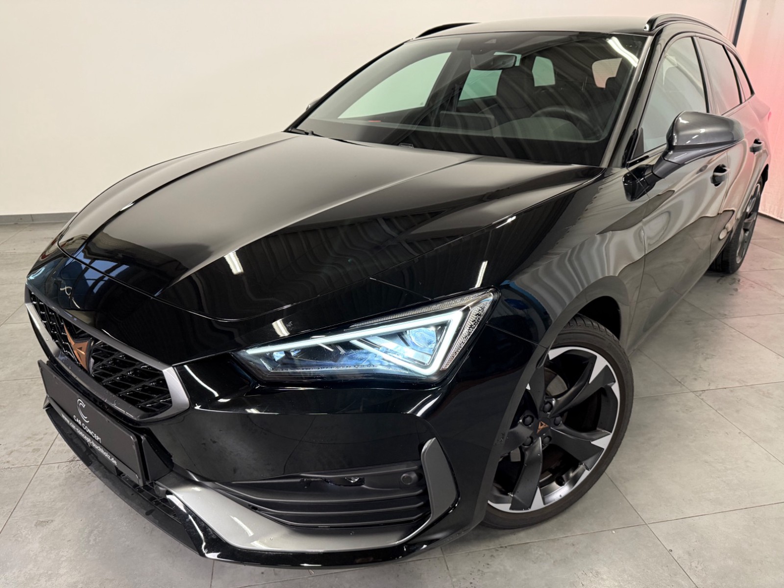 Cupra Leon Sportstourer 1.5 eTSI NAVI AHK KESSY ACC