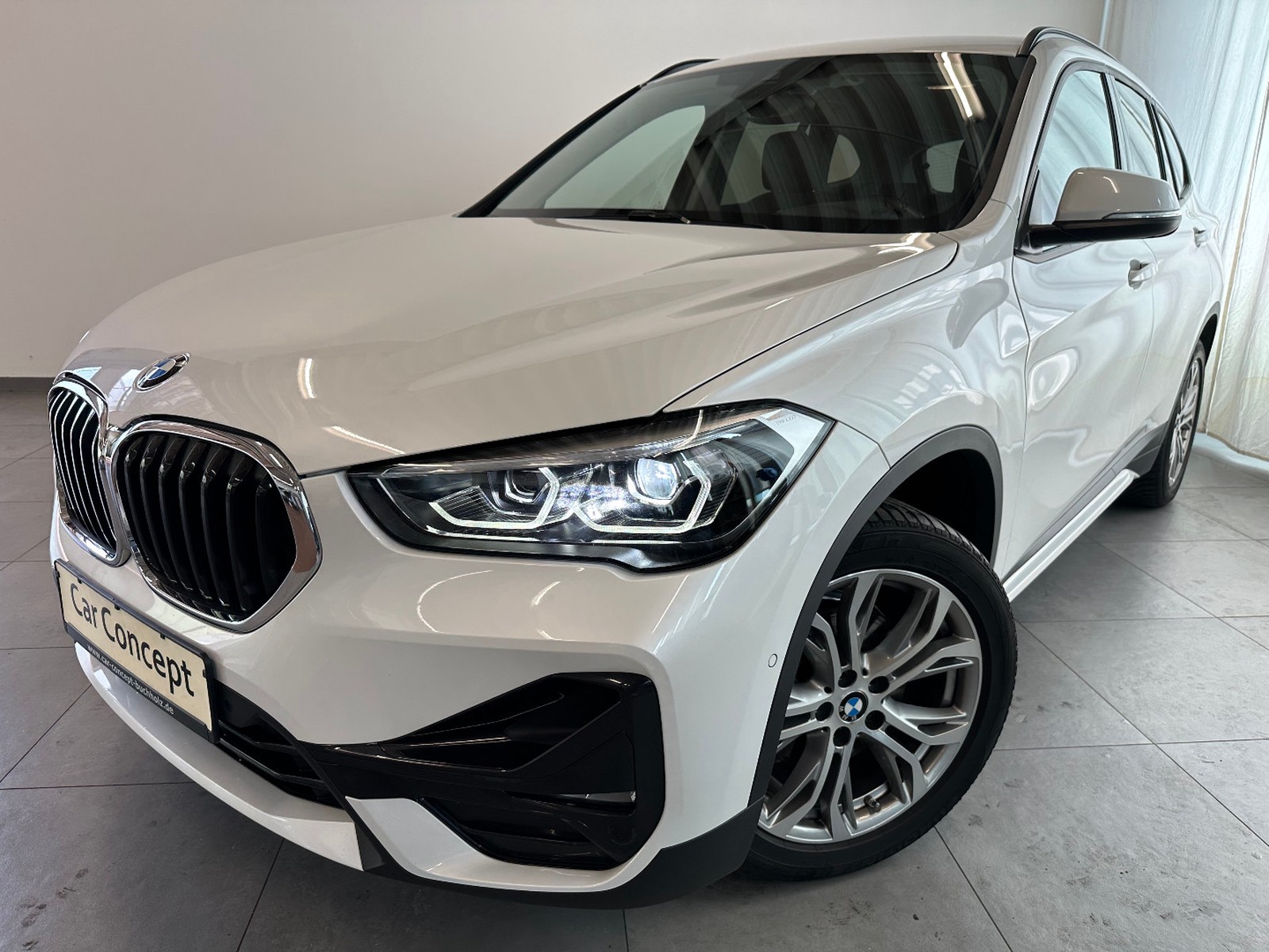 BMW X1 xDrive 18 d Sport Line AHK NAVI LED KAMERA