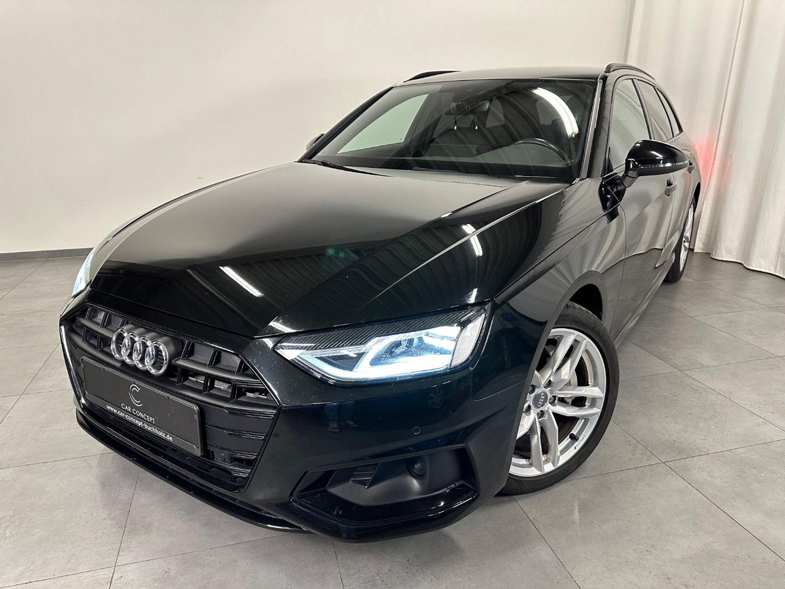Audi A4 Avant 40 TDI AHK LEDER MEMORY LED