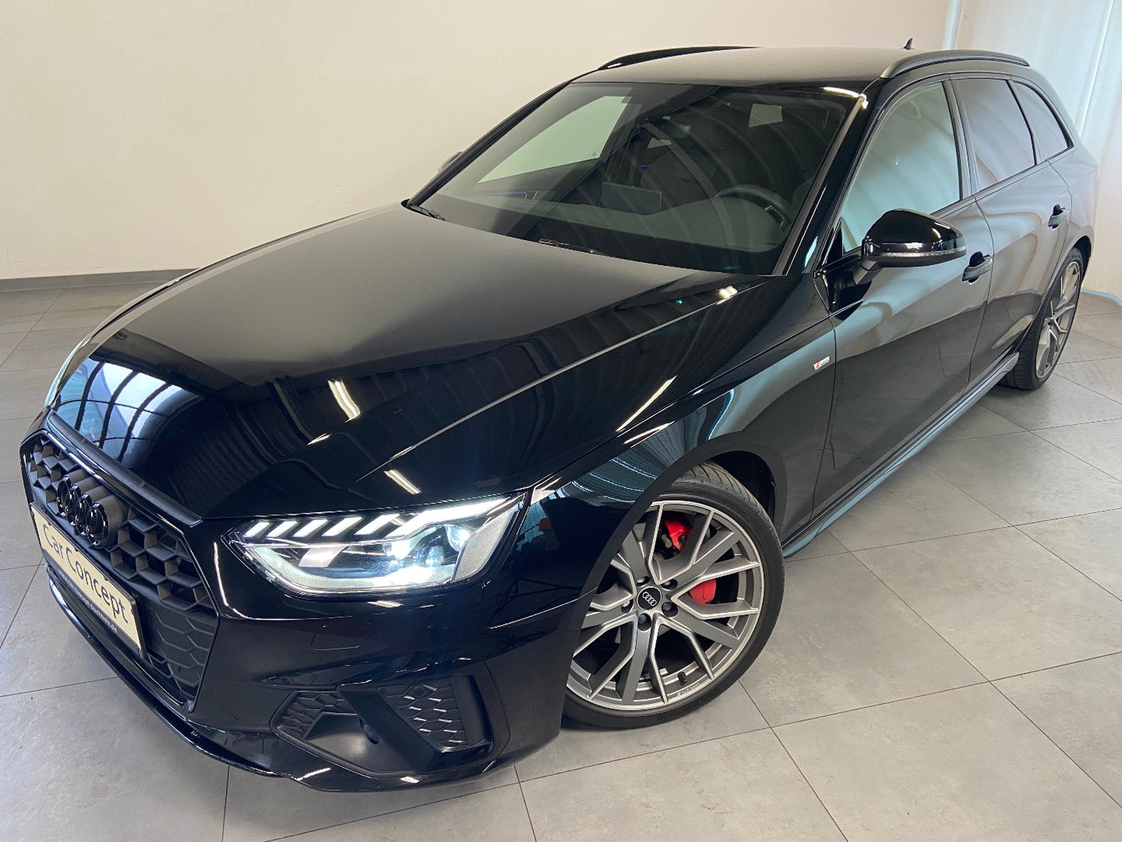 Audi A4 Avant TDI quattro S line COMPETITION AHK StHz
