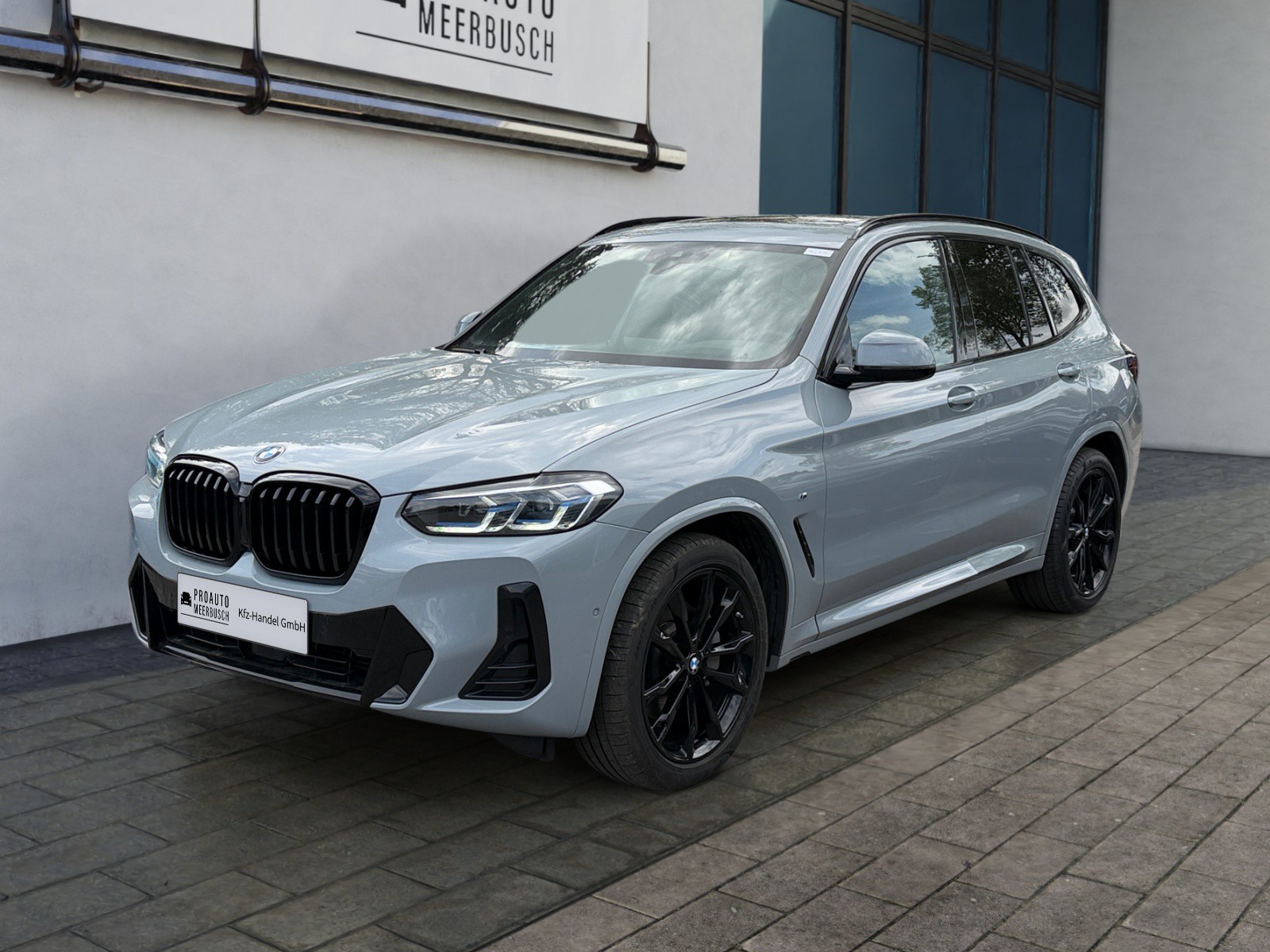 BMW X3 xDrive 30d M Sport AHK/HUD/LASER/PANO/H&K/20"