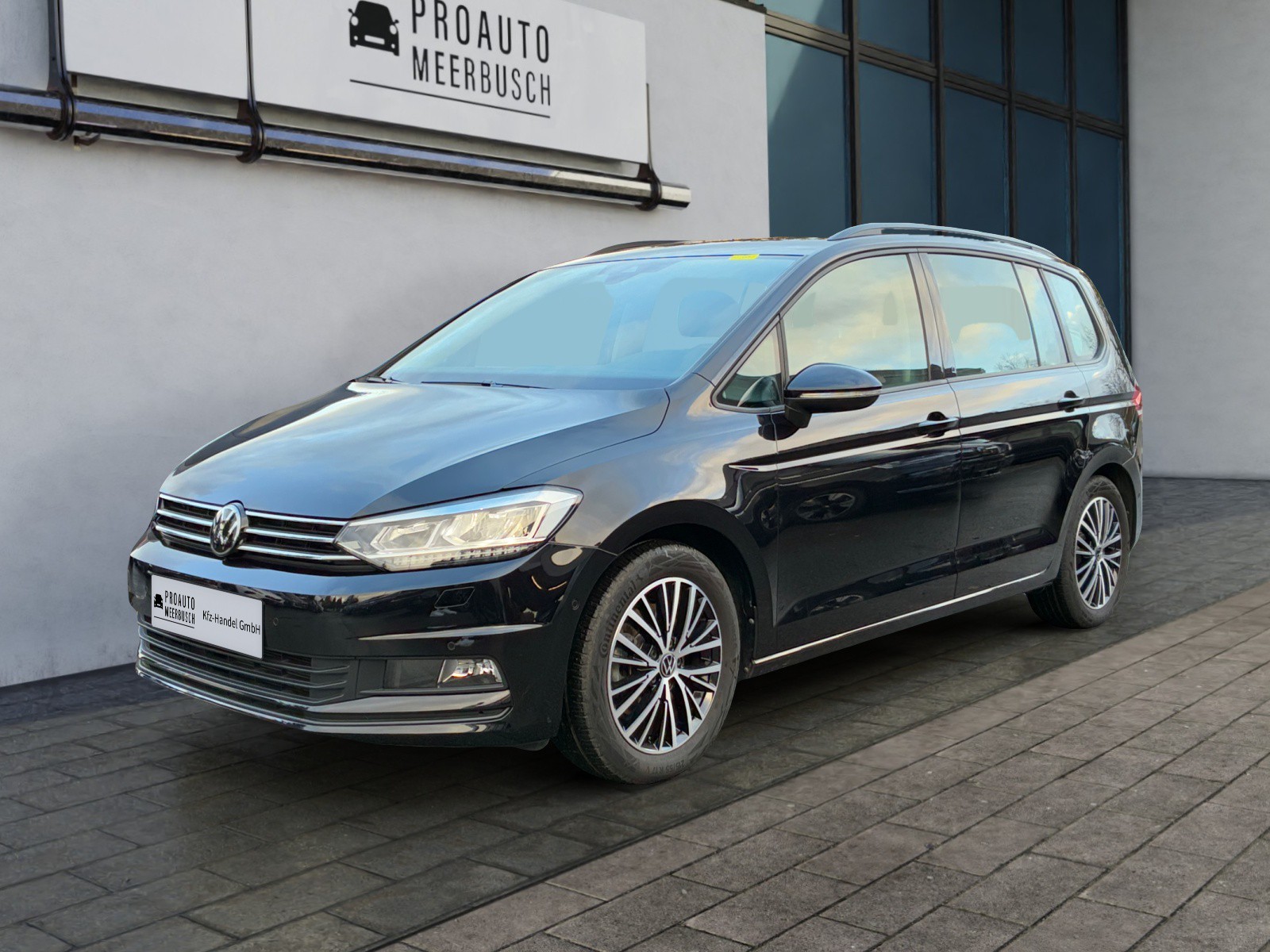Volkswagen Touran Comfortline AHK/MASSAGE/NAVI/7SITZE/LED