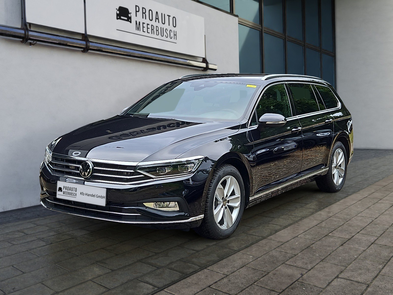 Volkswagen Passat Variant Elegance ACC/MASSAGE/EASYOPEN/AHK