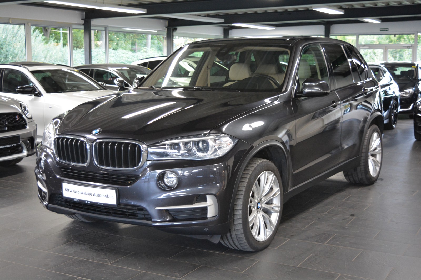BMW X5 xDrive30d LEDER/ADAPT. FAHRWERK VERKAUF NUR AN GEWERBE