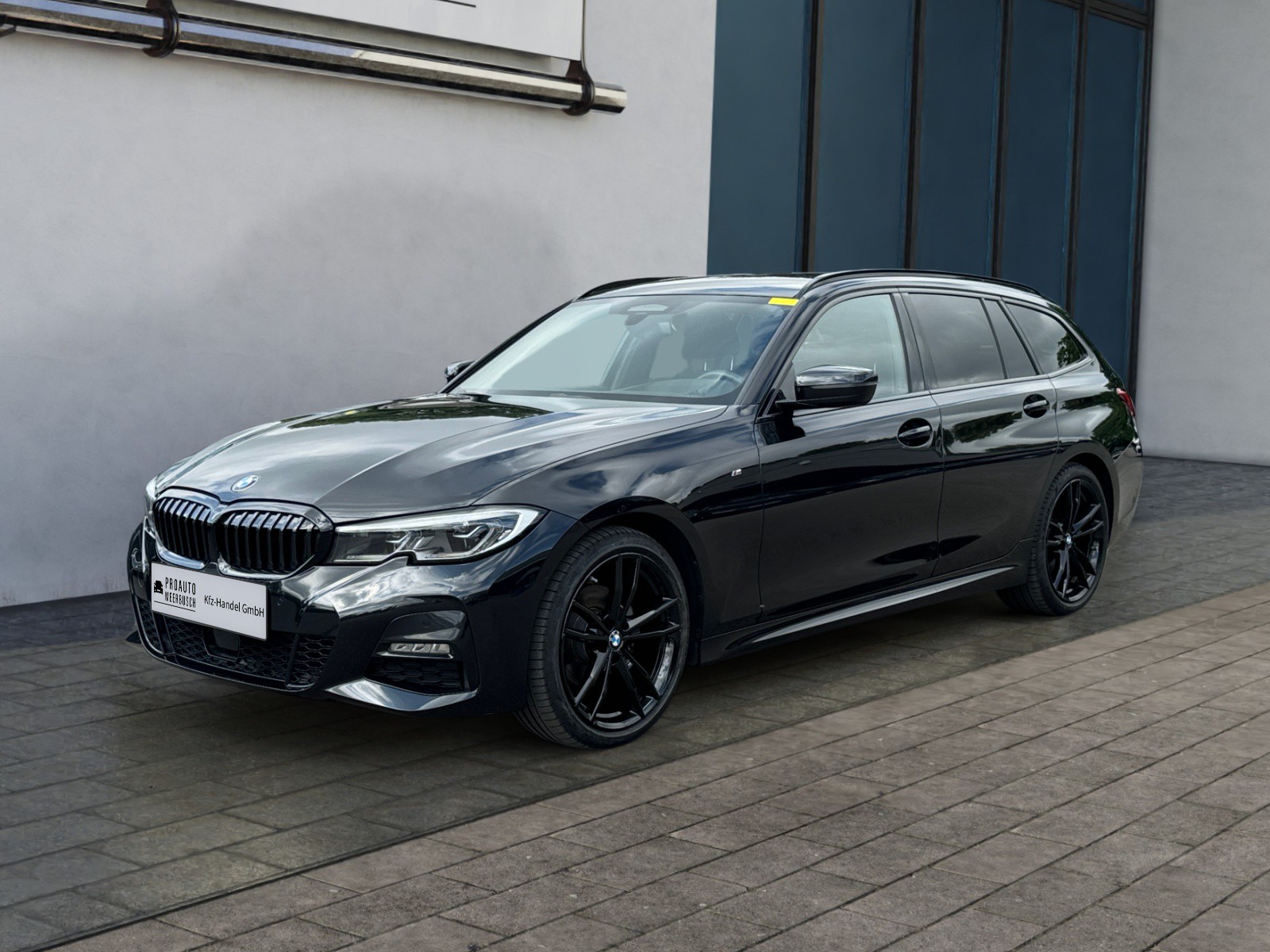BMW 320d xDrive M Sport AHK/LASER/HEADUP/STANDHZG/19"