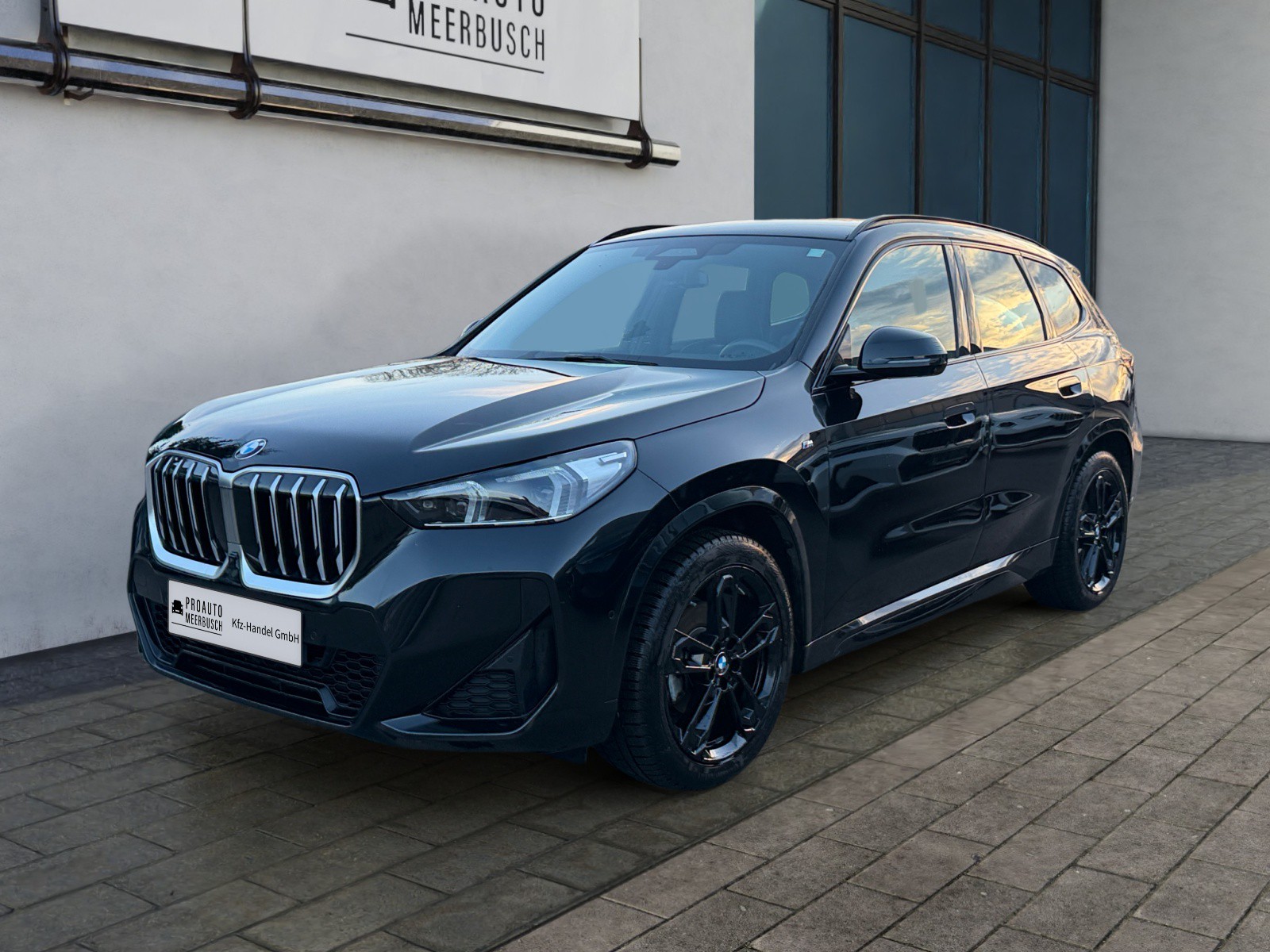 BMW X1 20d xDrive M Sport AHK/MASSAGE/MMRY/ADAPTLED