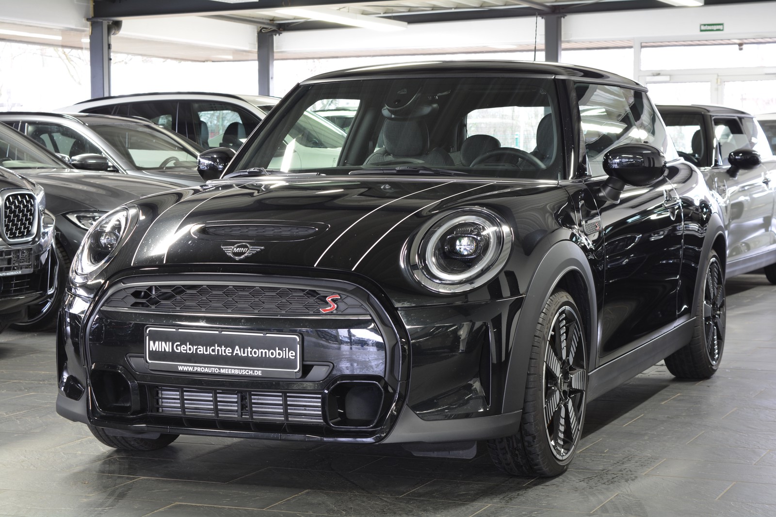 MINI Cooper S Aut. KAMERA/DRIVINGASSISTANT/18ZOLL