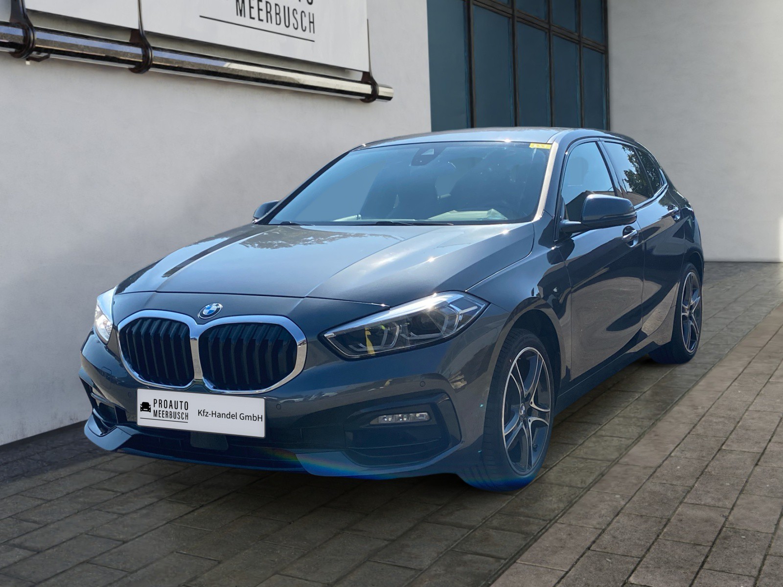 BMW 120i Sport Line LEDER/DRIVINGASSIST/HIFI/18''/DAB